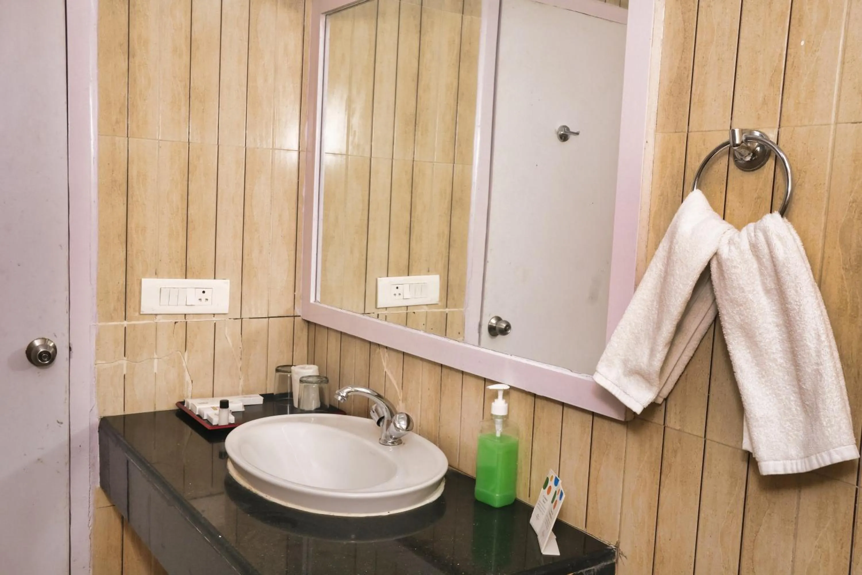 Bathroom in Peerless Resort Sri Vijaya Puram