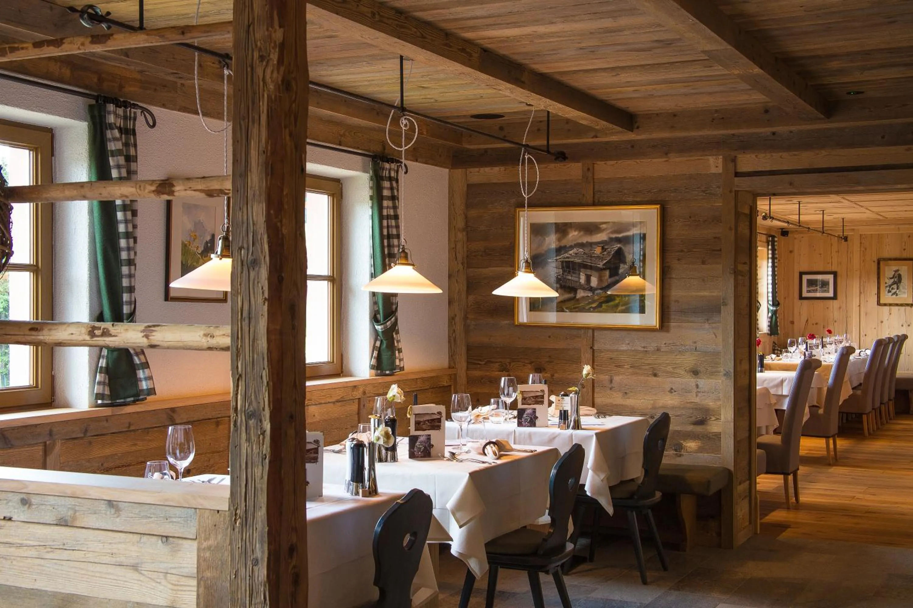 Restaurant/places to eat in Dolomites Living Hotel Tirler
