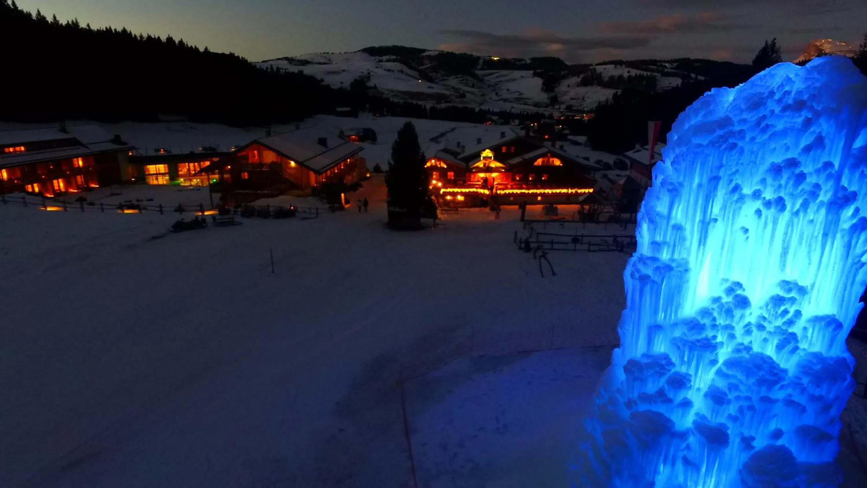 Facade/entrance in Dolomites Living Hotel Tirler
