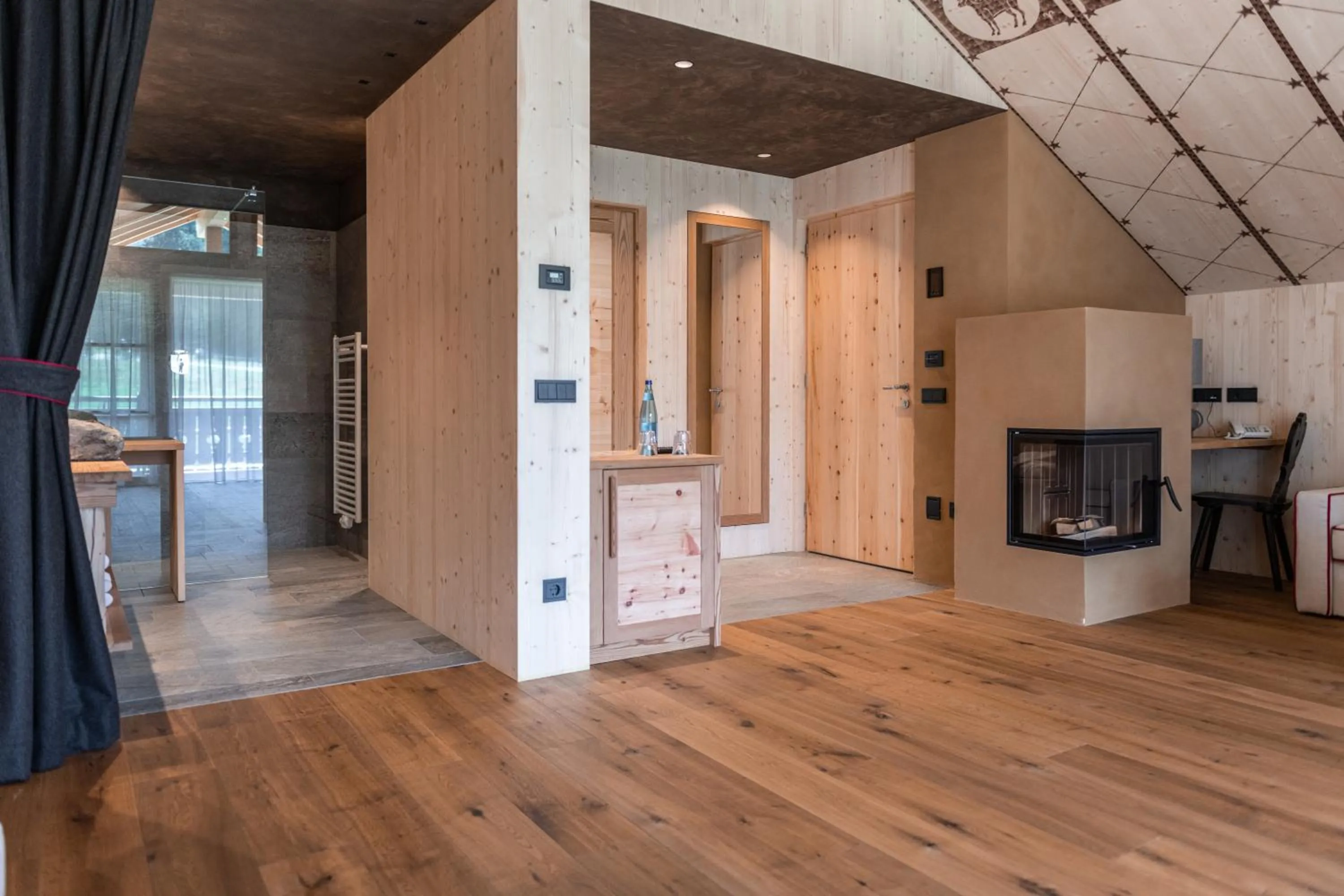 flat iron in Dolomites Living Hotel Tirler