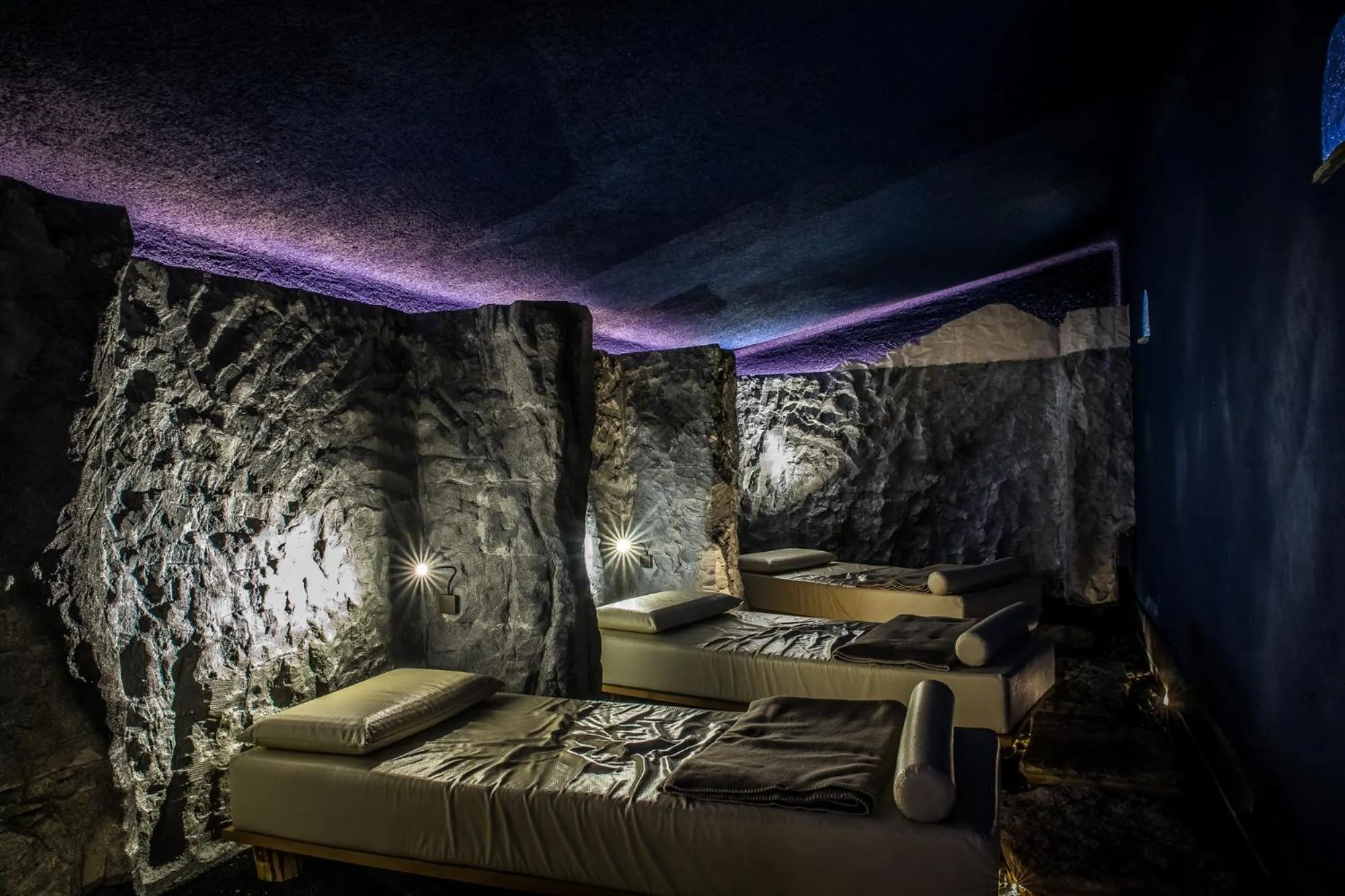 Spa and wellness centre/facilities in Dolomites Living Hotel Tirler