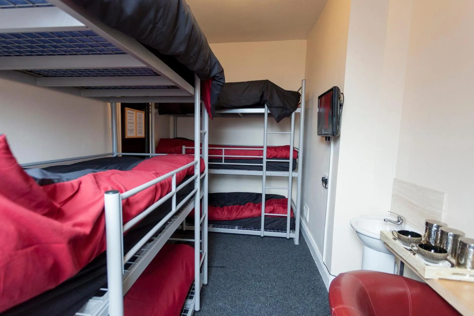 Bed in Fenham Hotel express