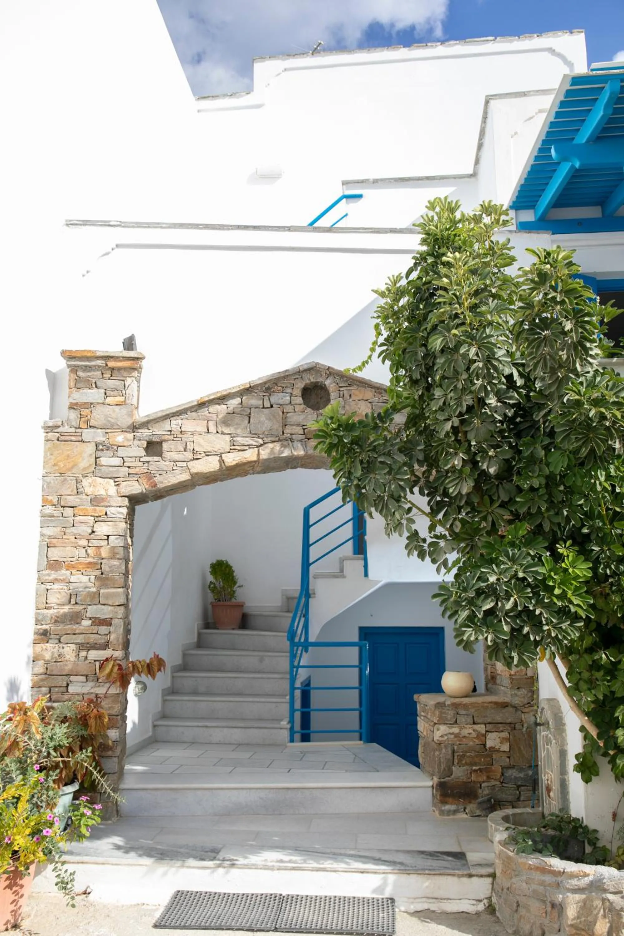 Facade/entrance in Flora Apartments & Studios