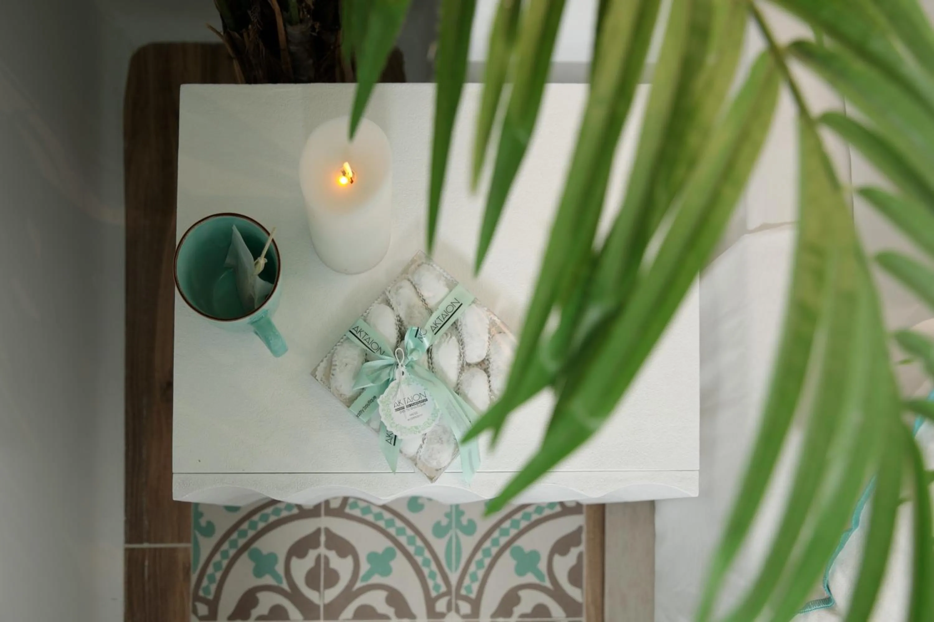 Flora Apartments & Studios