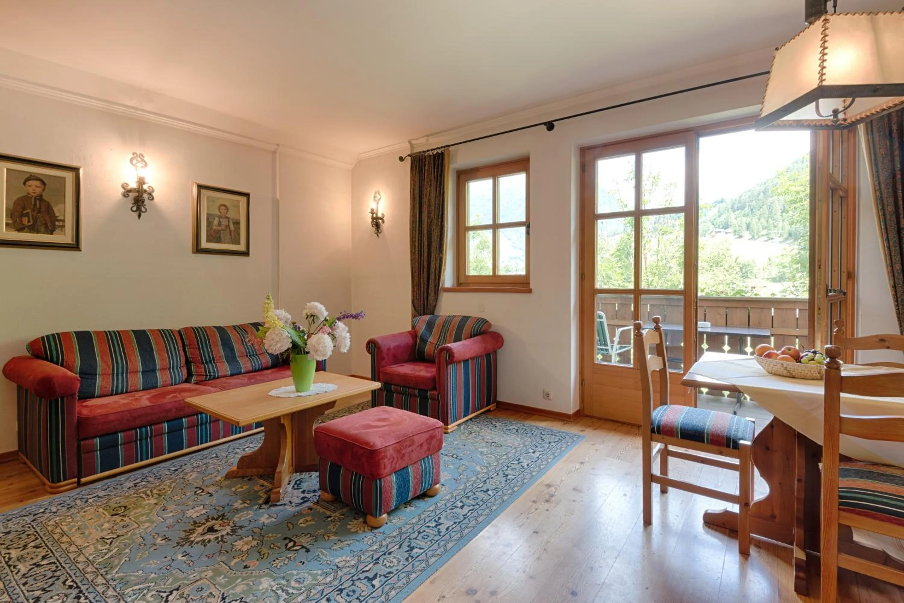 Seating area in Hotel Post