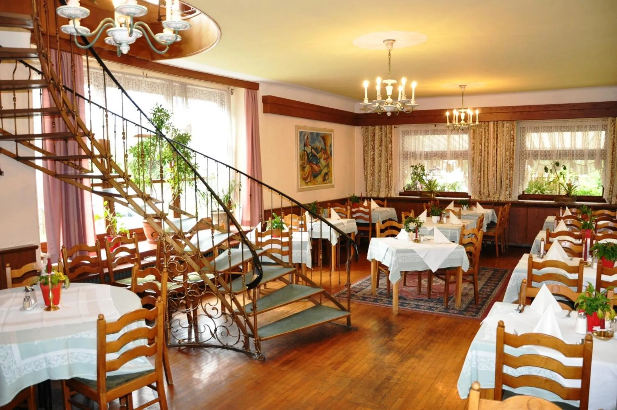 Restaurant/places to eat in Hotel Post