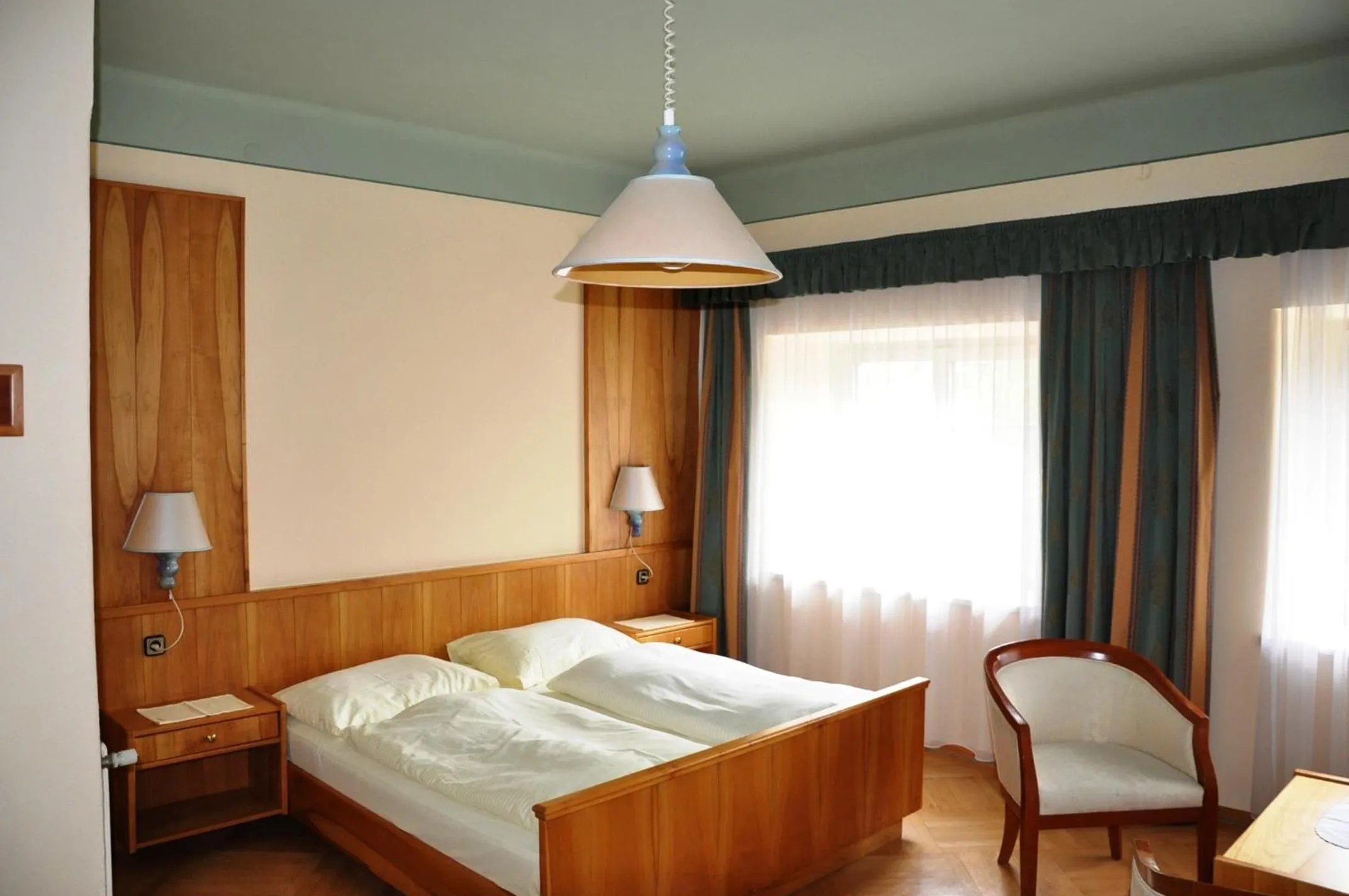 Bedroom, Bed in Hotel Post