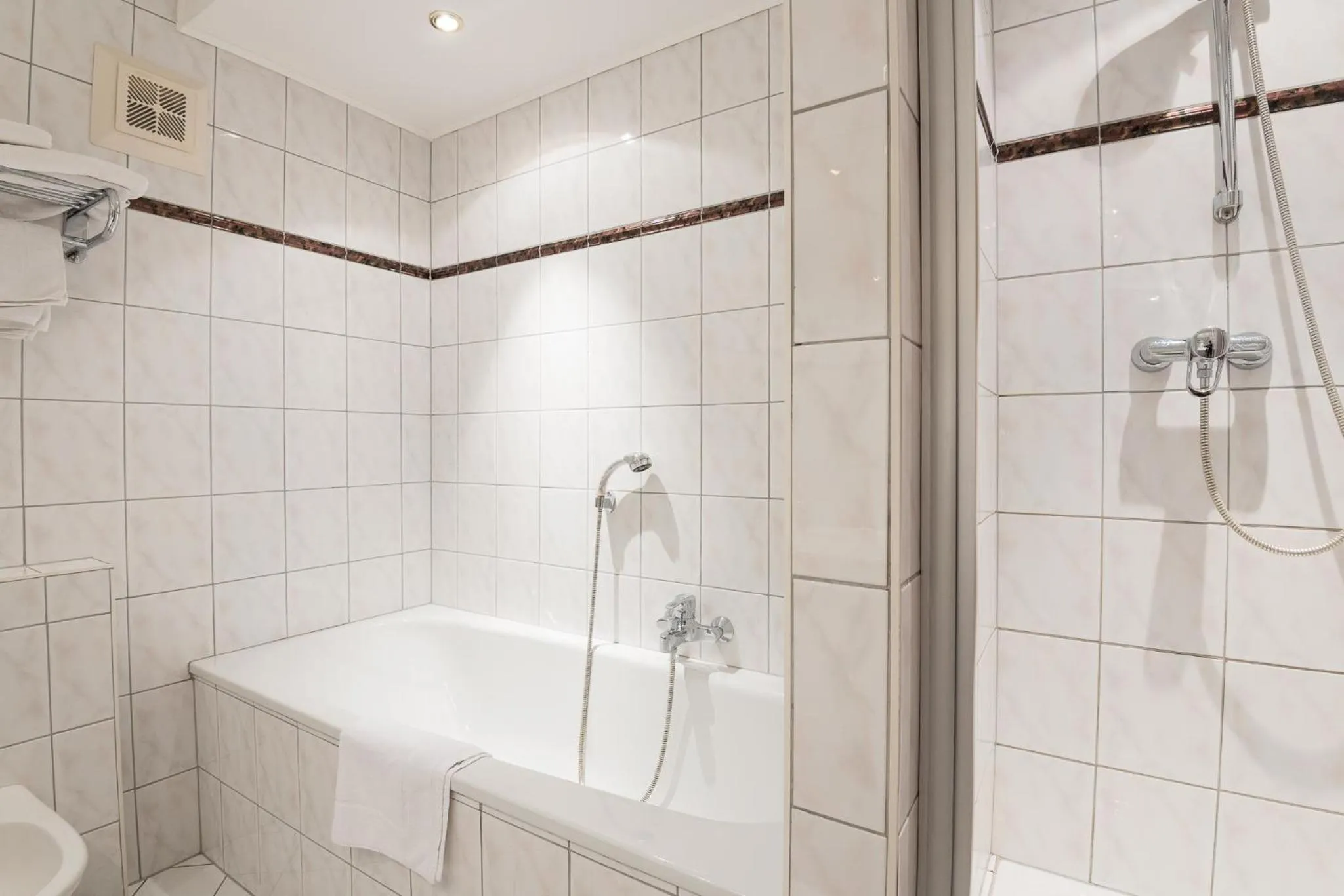 Bathroom in Hotel Post