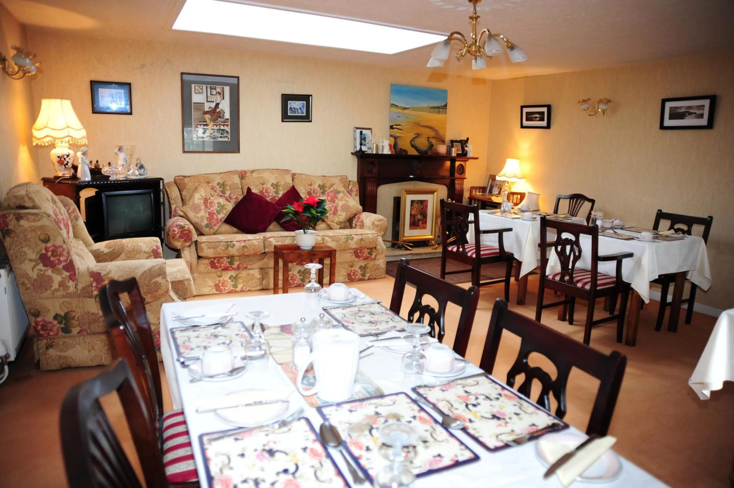 Restaurant/places to eat in The Mill Bar