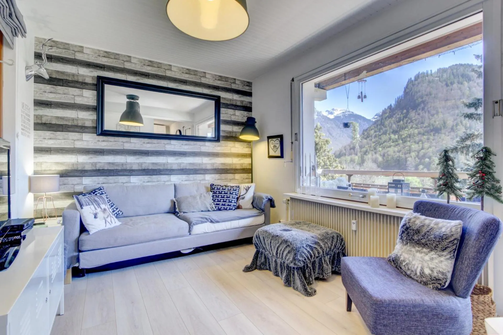 Living room in Morzine 1000