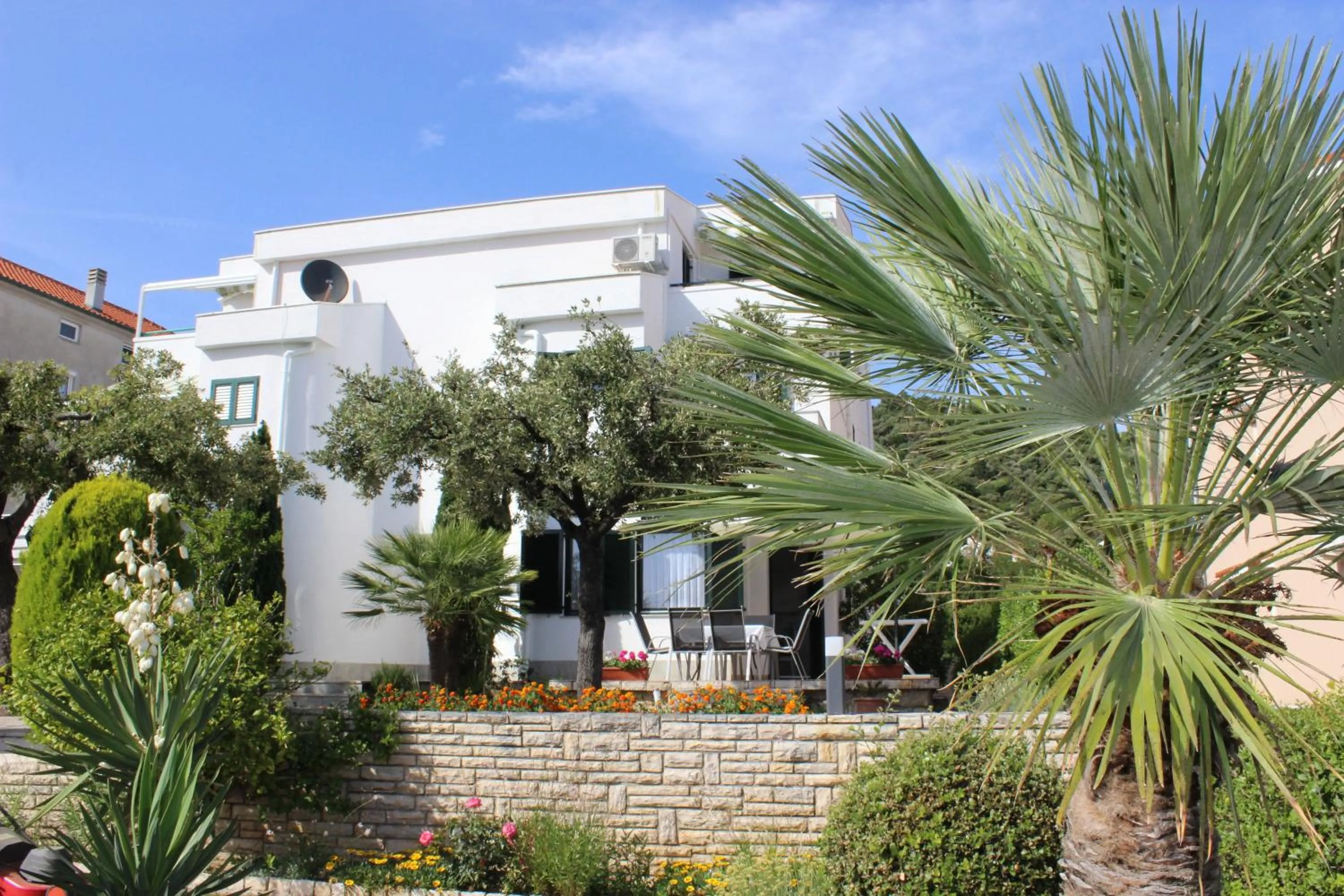 Property building in Apartments Čuljak Rab