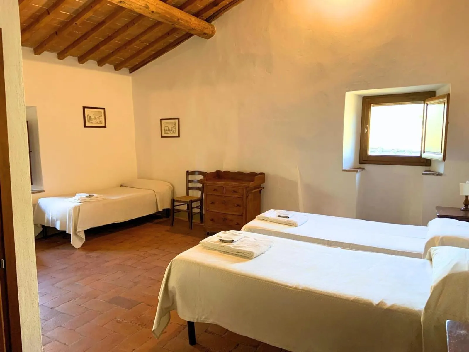 Bedroom, Bed in Borgo Bottaia