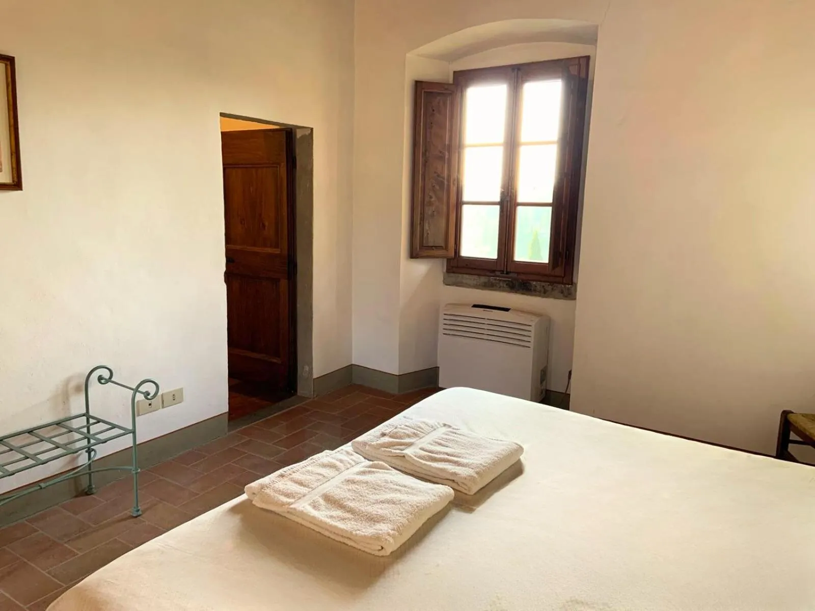 Bedroom, Bed in Borgo Bottaia