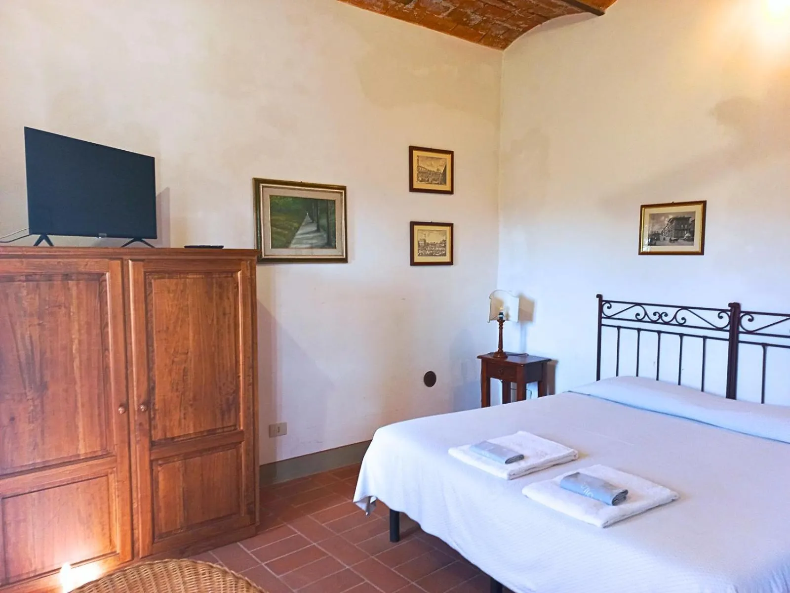 Bedroom, Bed in Borgo Bottaia