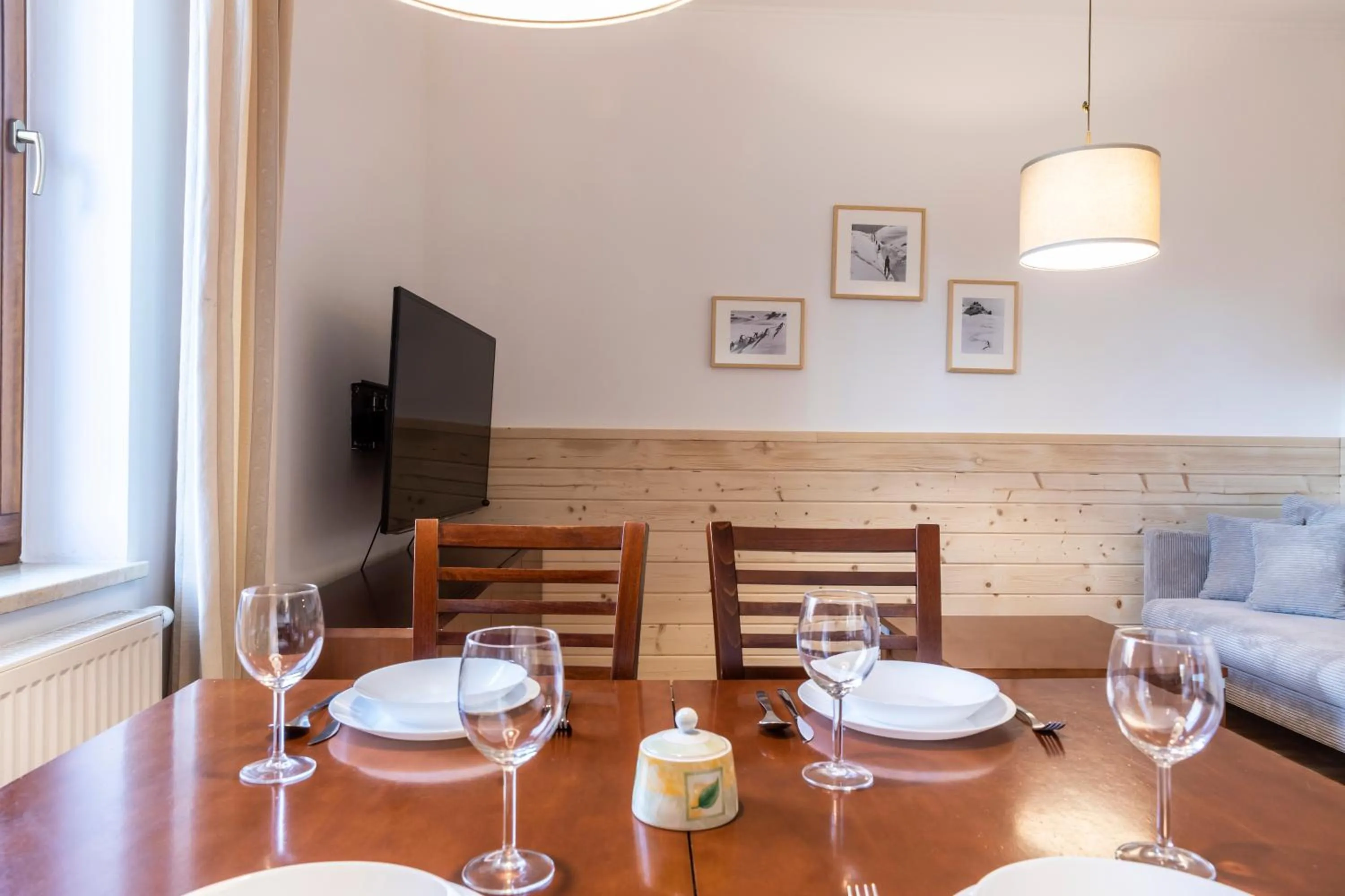 Dining area in TatryTOP Radowid basen sauna