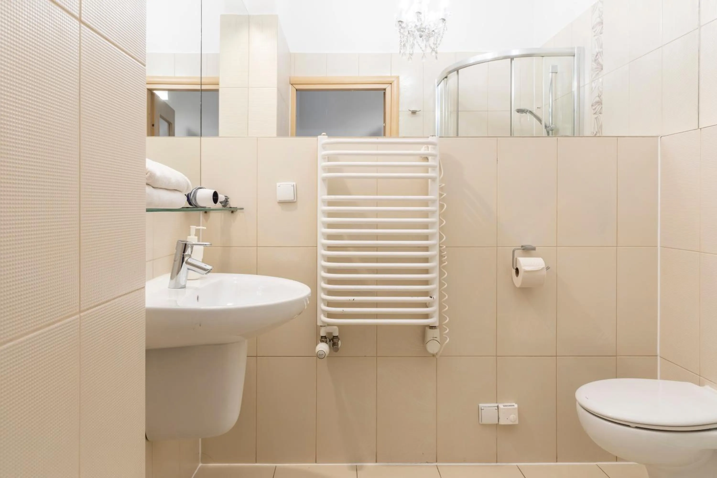 Shower in TatryTOP Radowid basen sauna