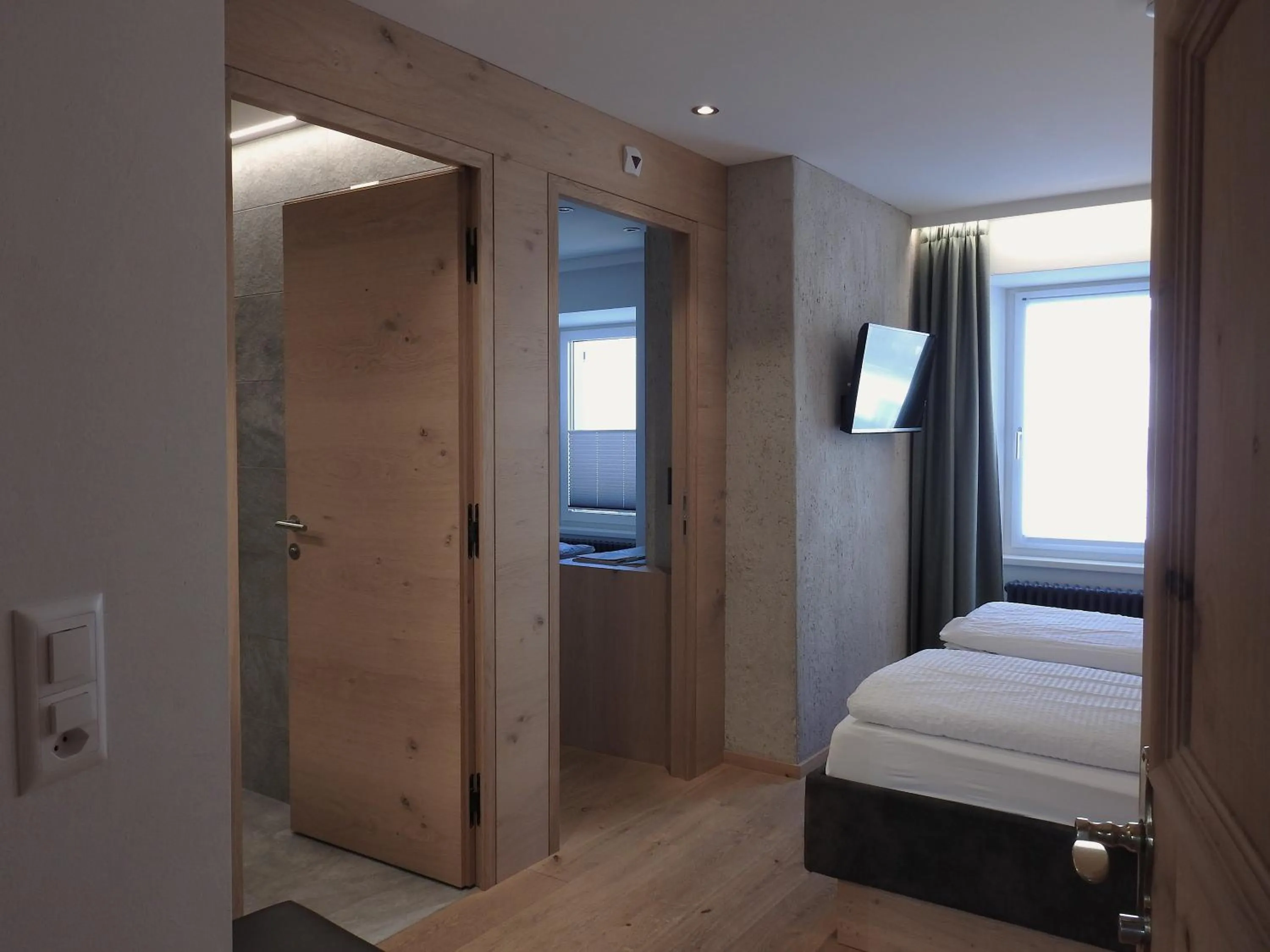 TV and multimedia, Bed in Hotel Spöl Restaurant