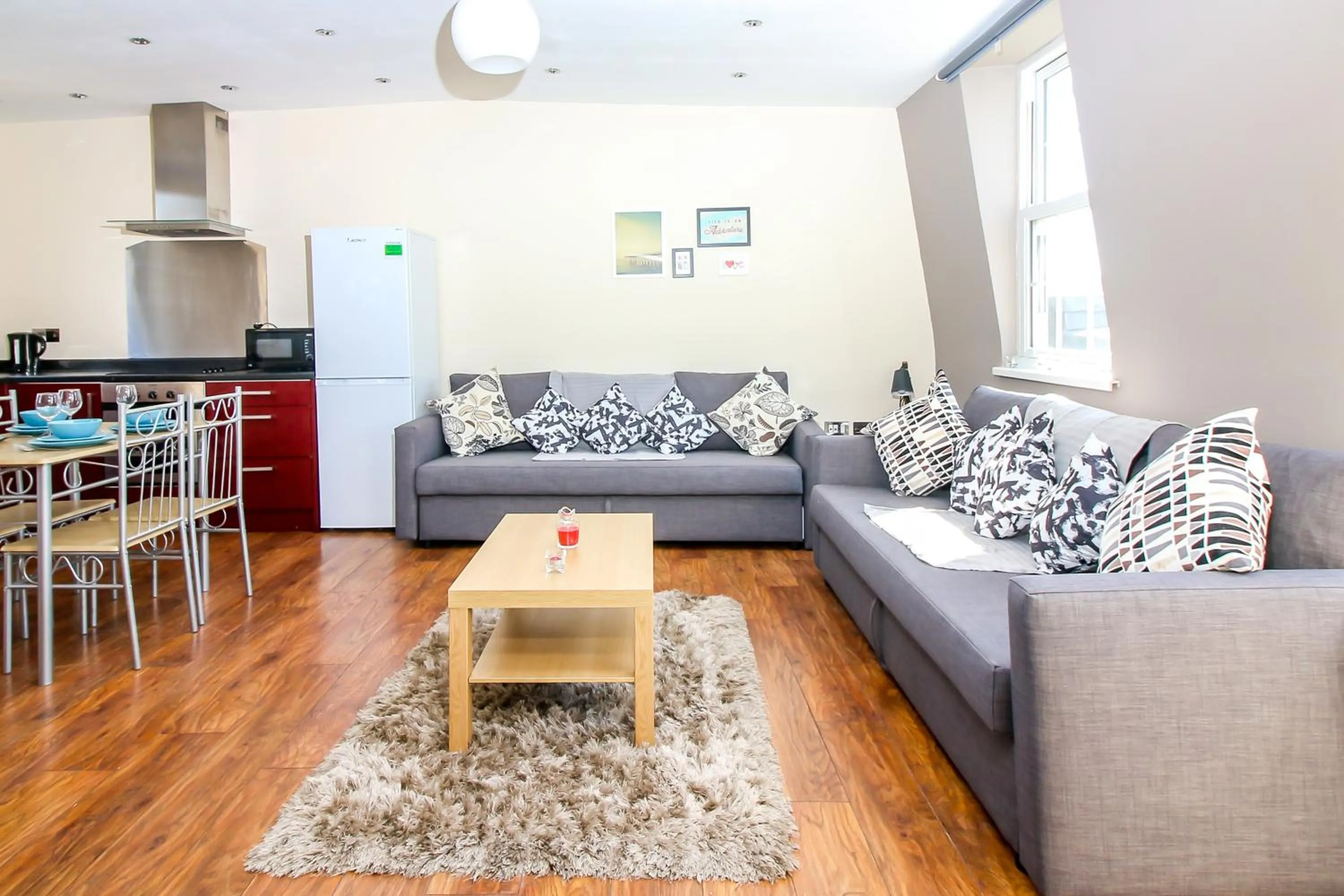 Living room in City view flat @ Liverpool st.