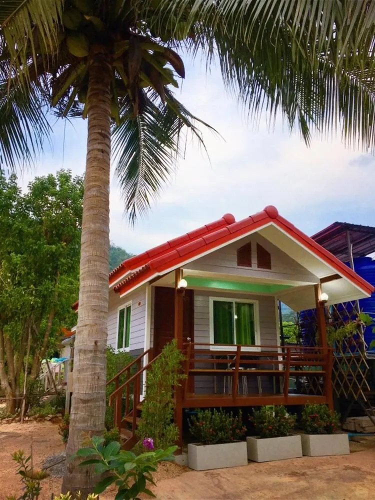 River Hill Side Resort