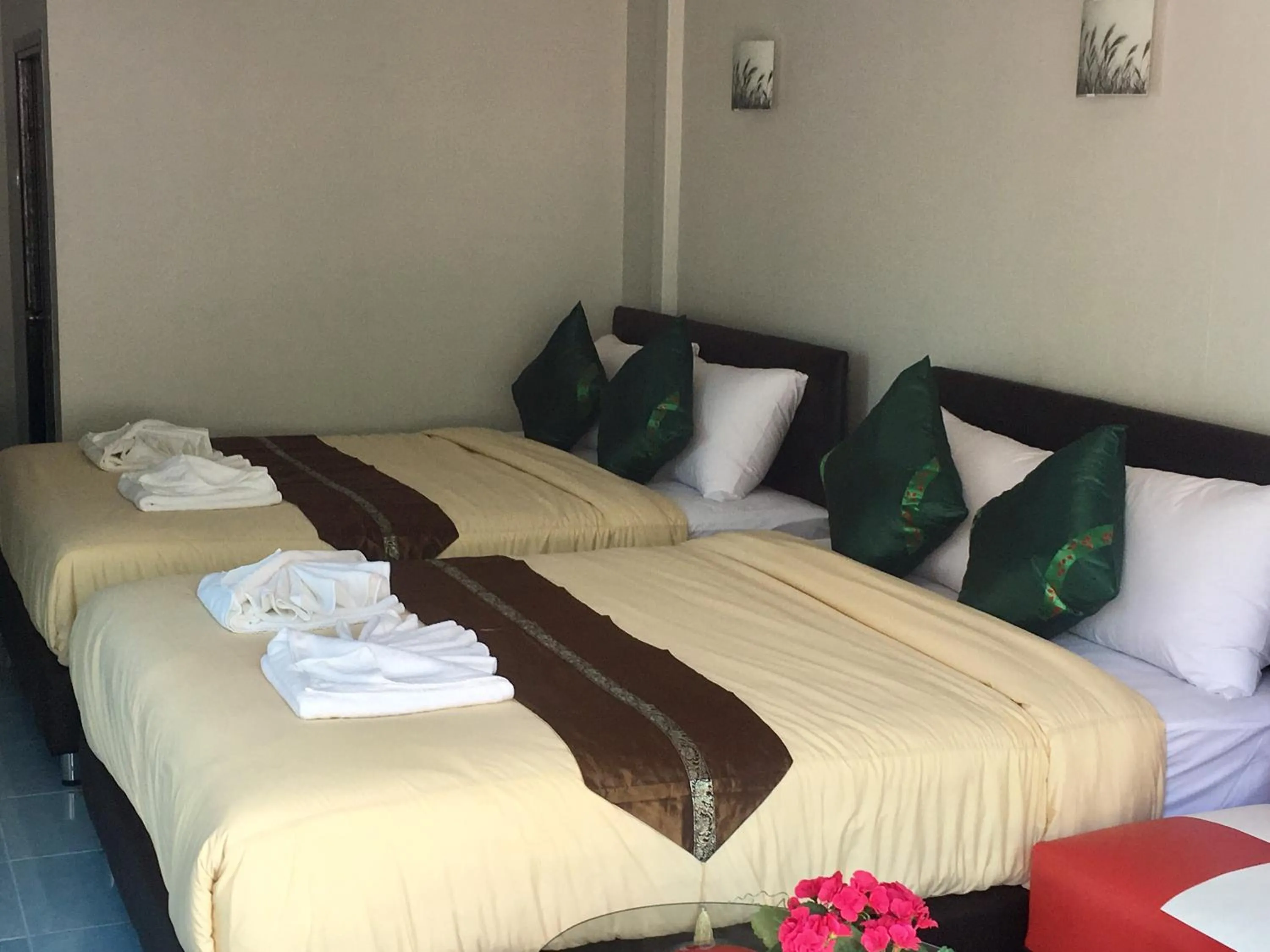 Bed in River Hill Side Resort