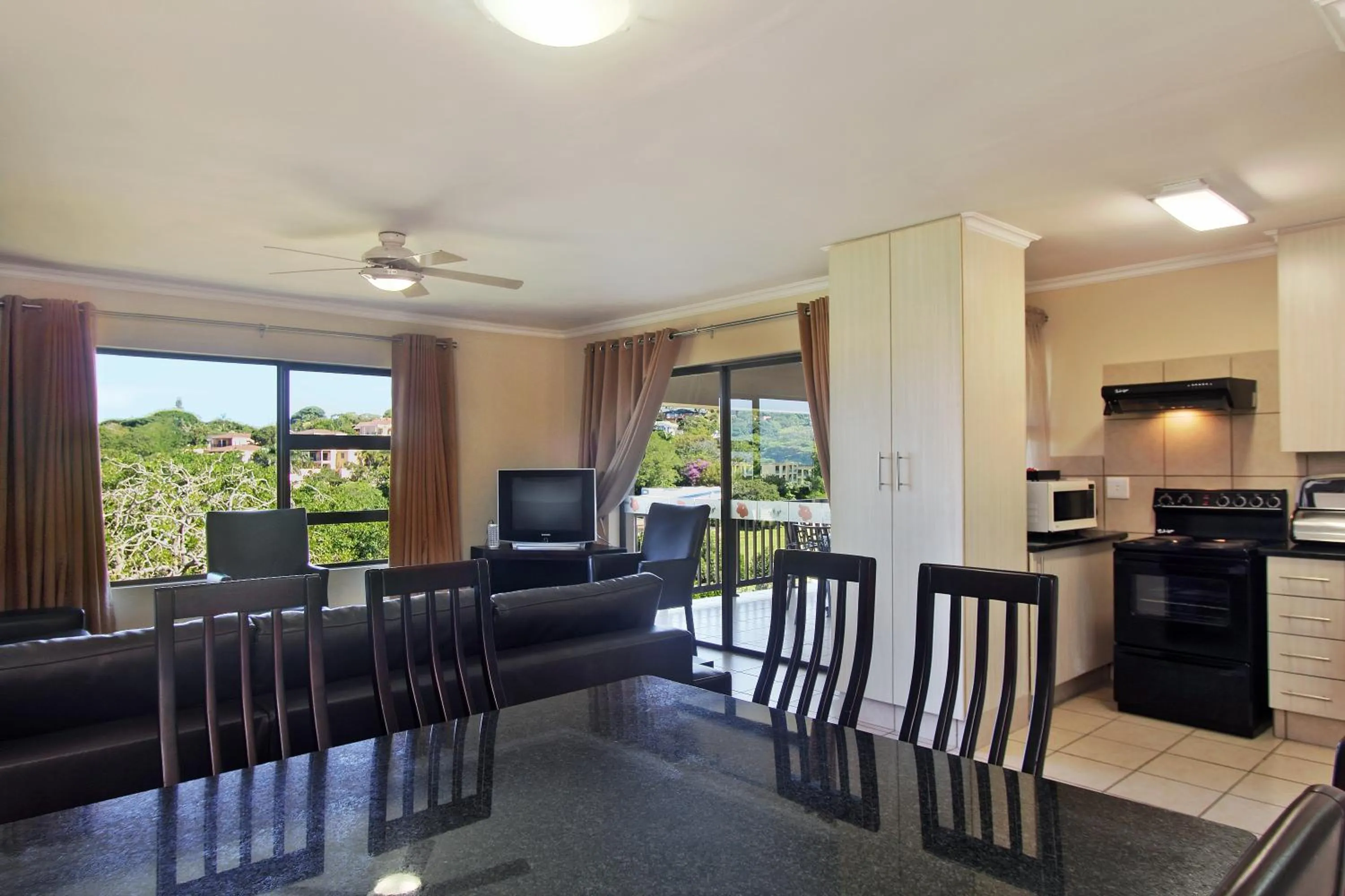 TV and multimedia in Uvongo River Resort