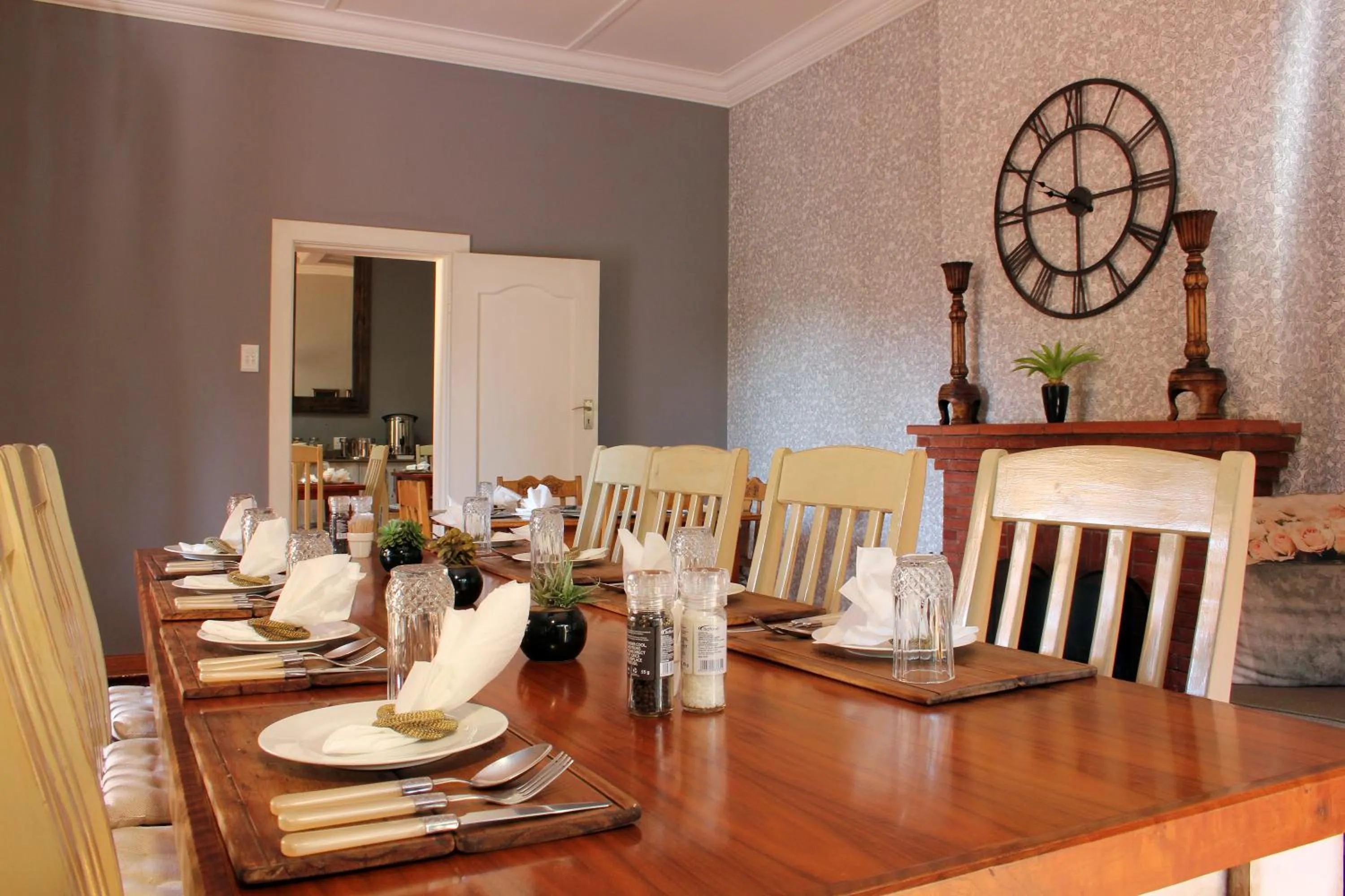 Dining area in Del Roza Guest House