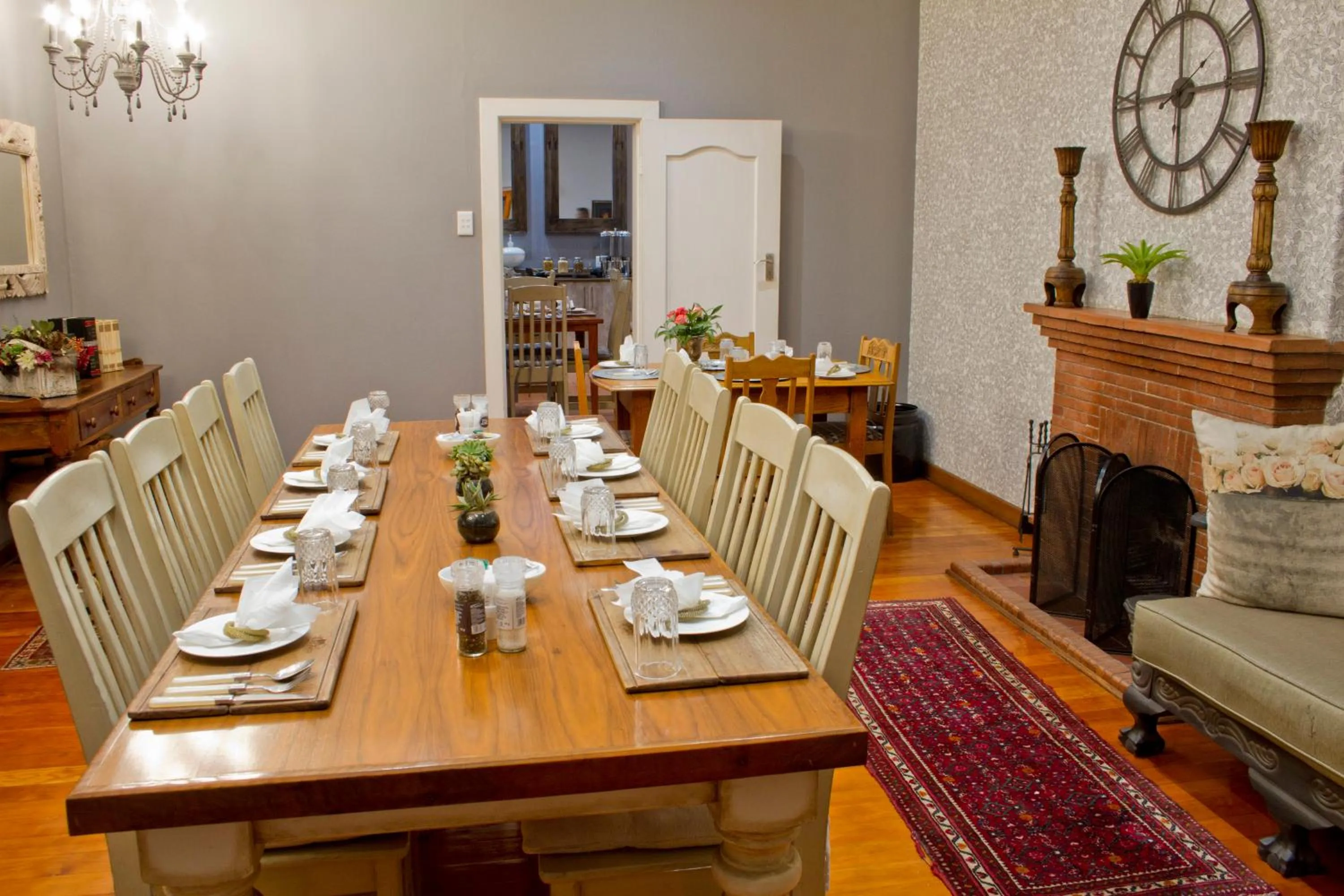 Dining area in Del Roza Guest House