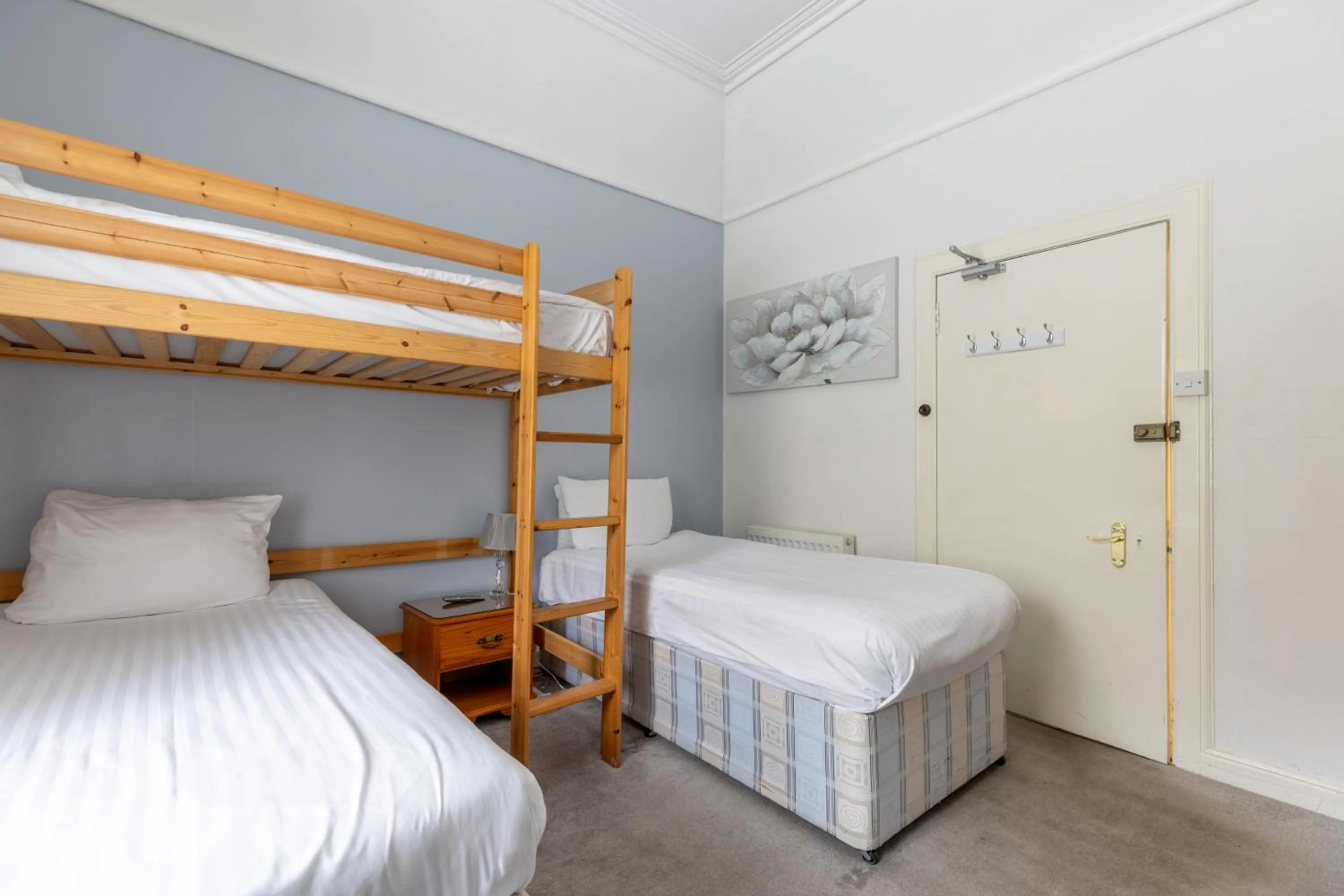 Bed in The Bein Inn Hotel & Restaurant