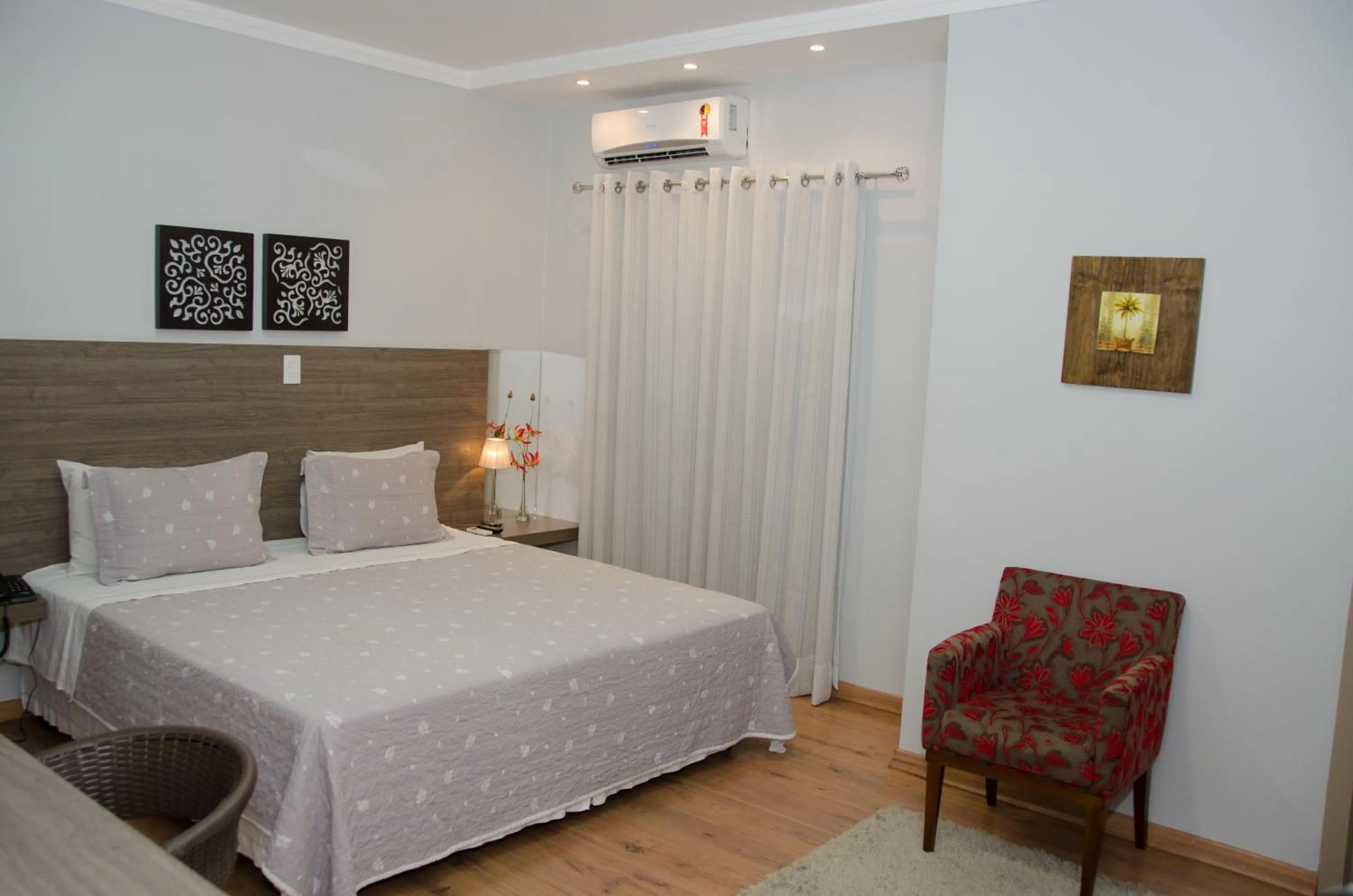 Bedroom, Bed in Hotel Porto Madeira