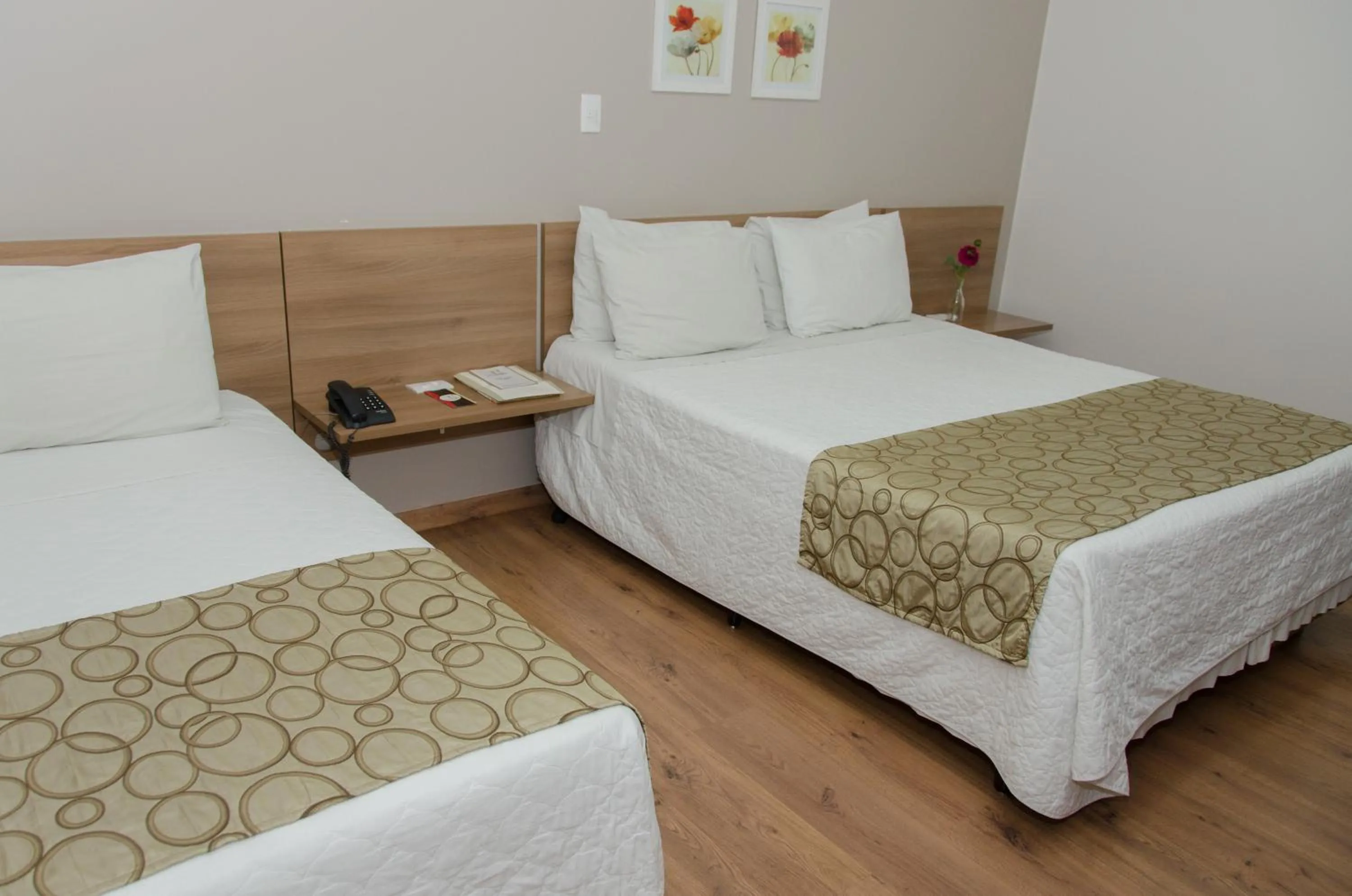 Bed in Hotel Porto Madeira