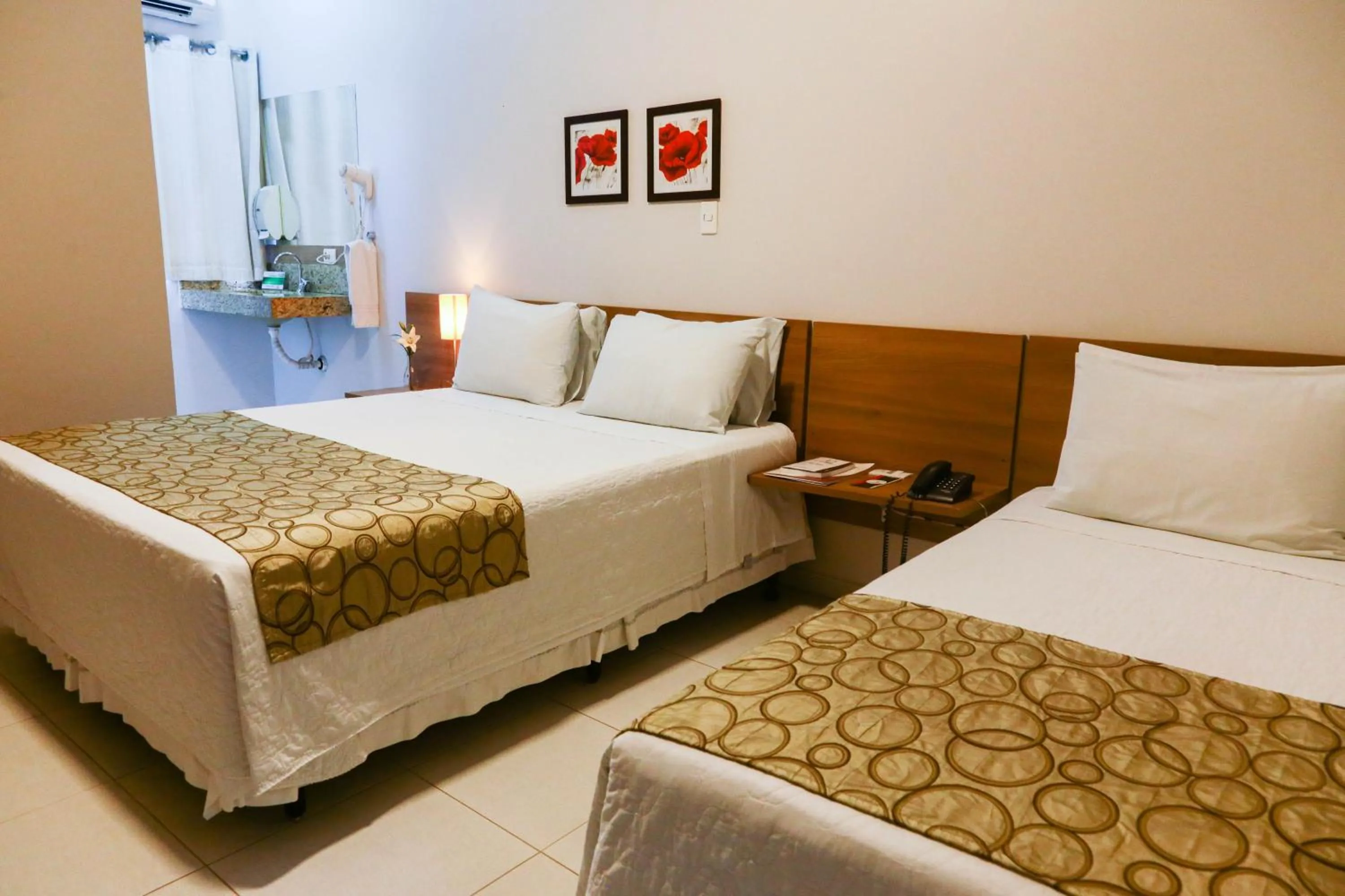 Bedroom, Bed in Hotel Porto Madeira