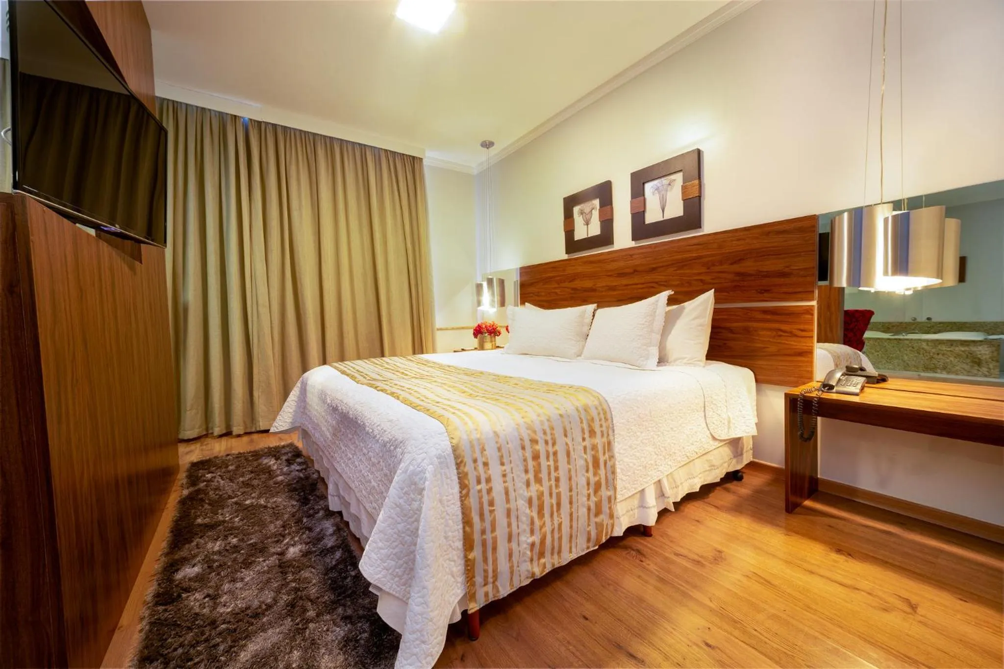 Bed in Hotel Porto Madeira