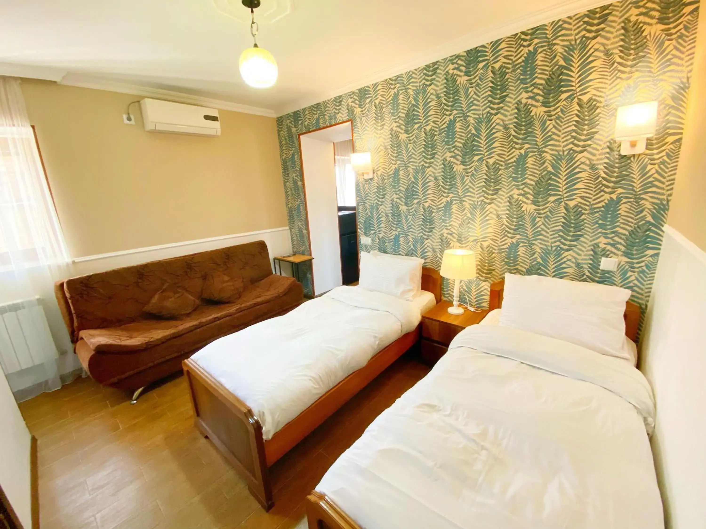Economy Twin Room - single occupancy in Hotel Orange Kutaisi Economy Twin Room - single occupancy in Hotel Orange Kutaisi