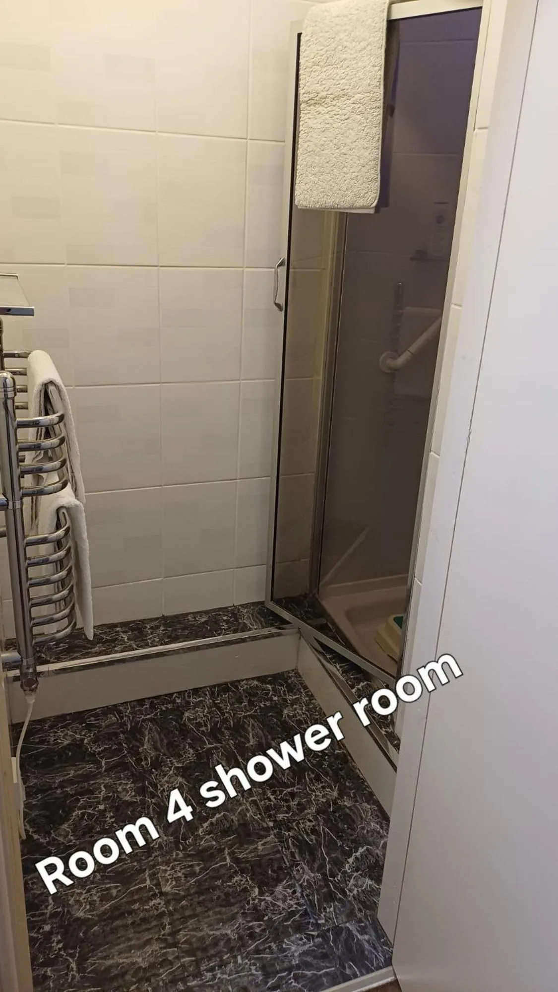 Double Room in Morwenna Holiday Apartments