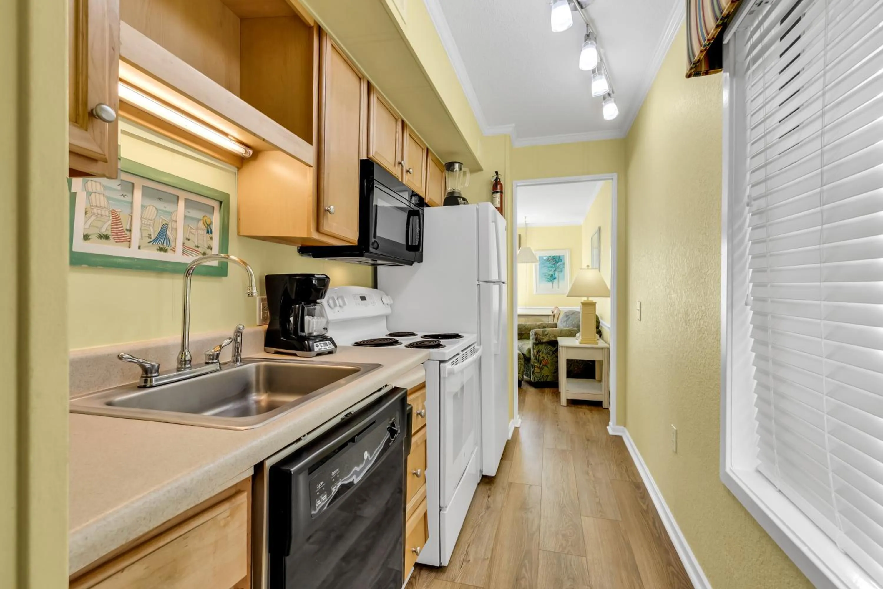 Kitchen or kitchenette in A Place at the Beach