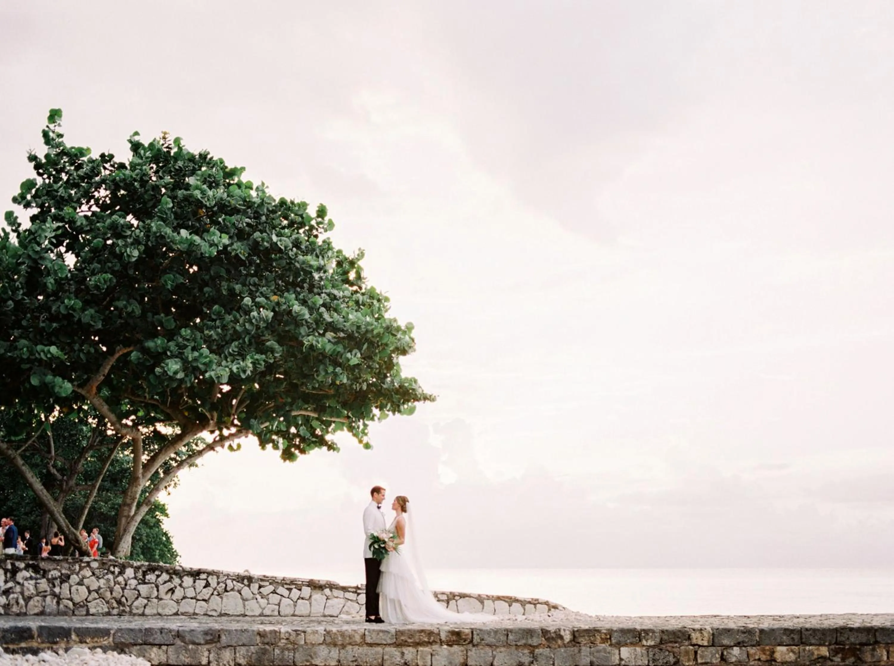 wedding in Round Hill Hotel & Villas