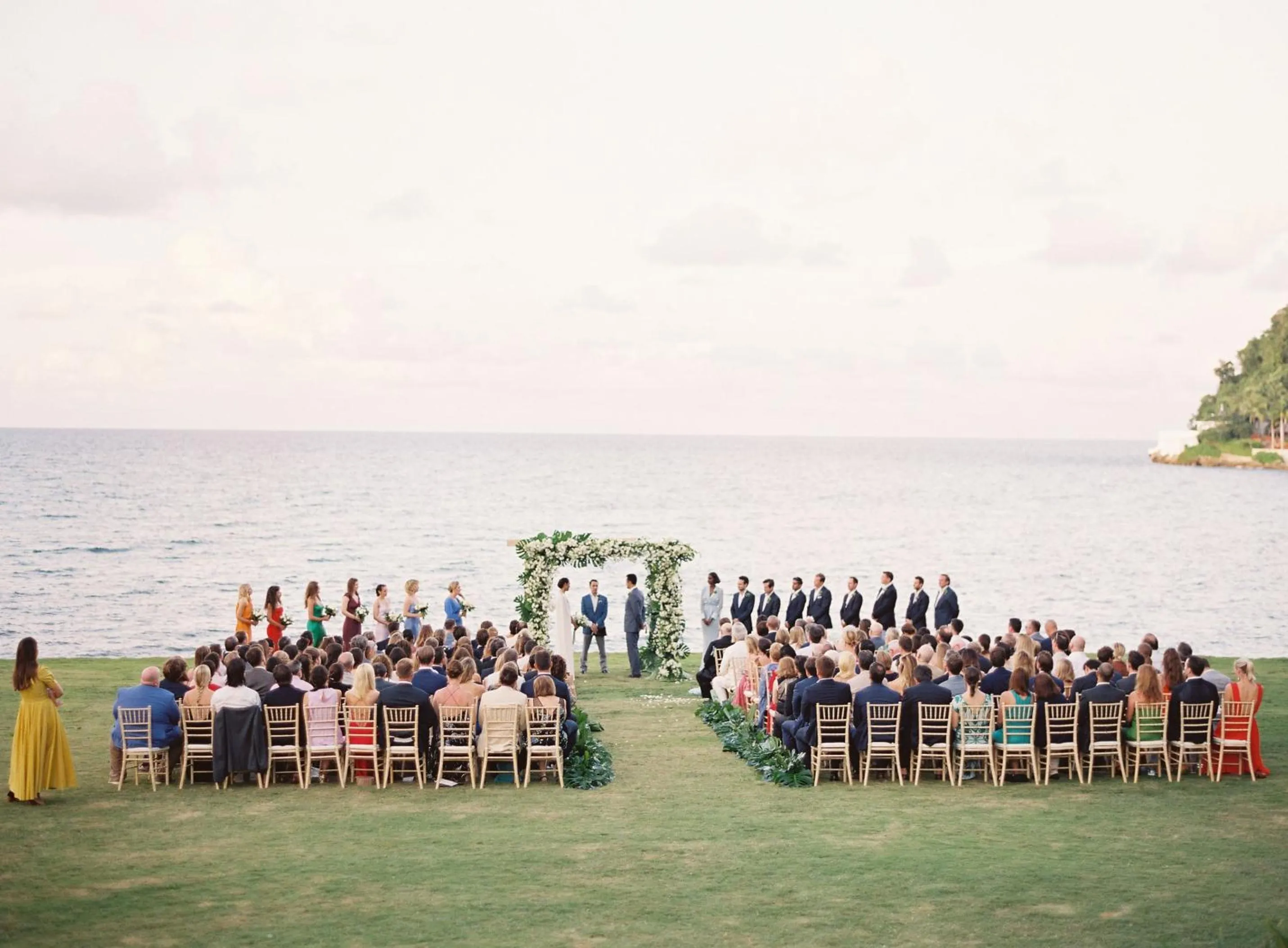 wedding in Round Hill Hotel & Villas