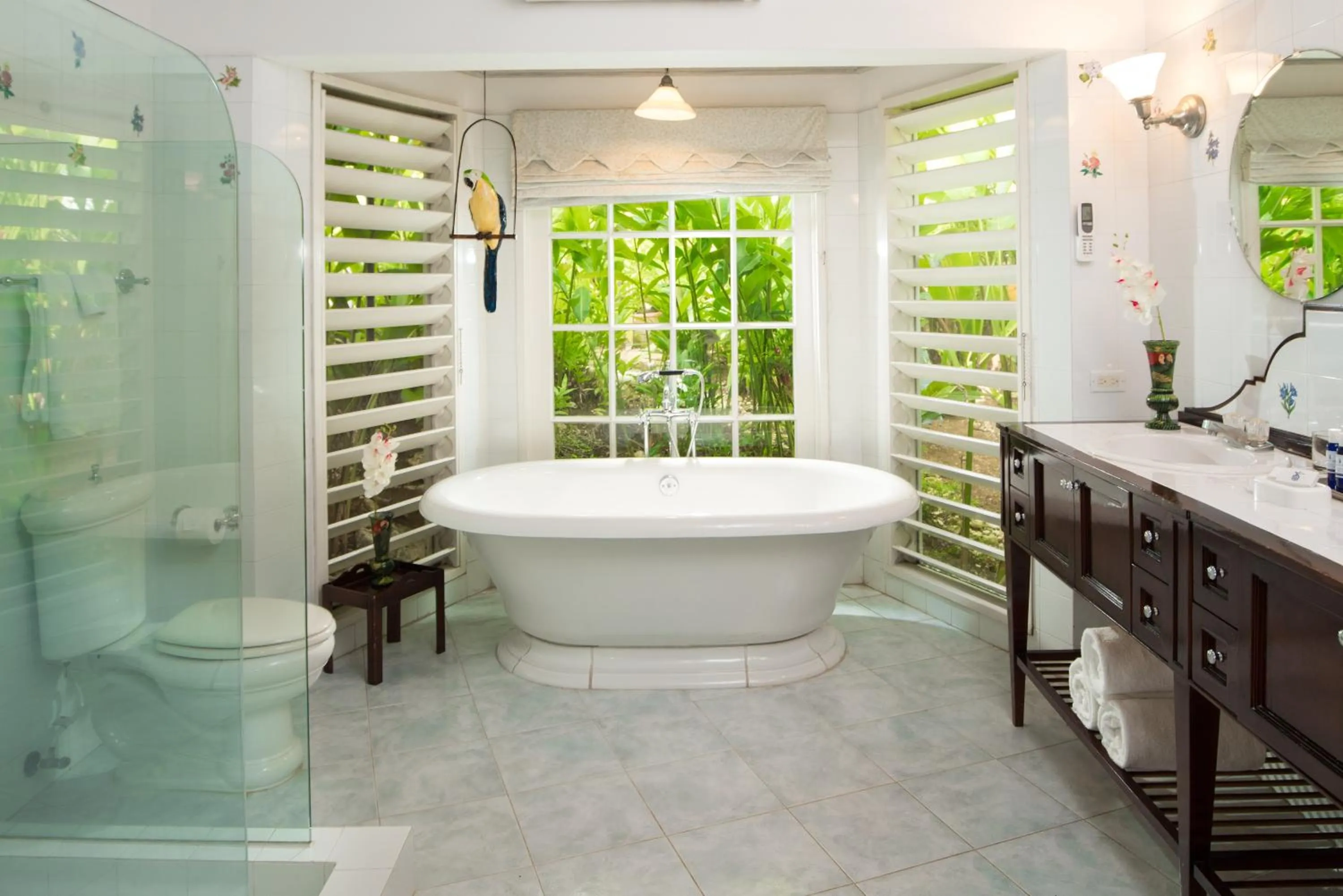 Bathroom in Round Hill Hotel & Villas