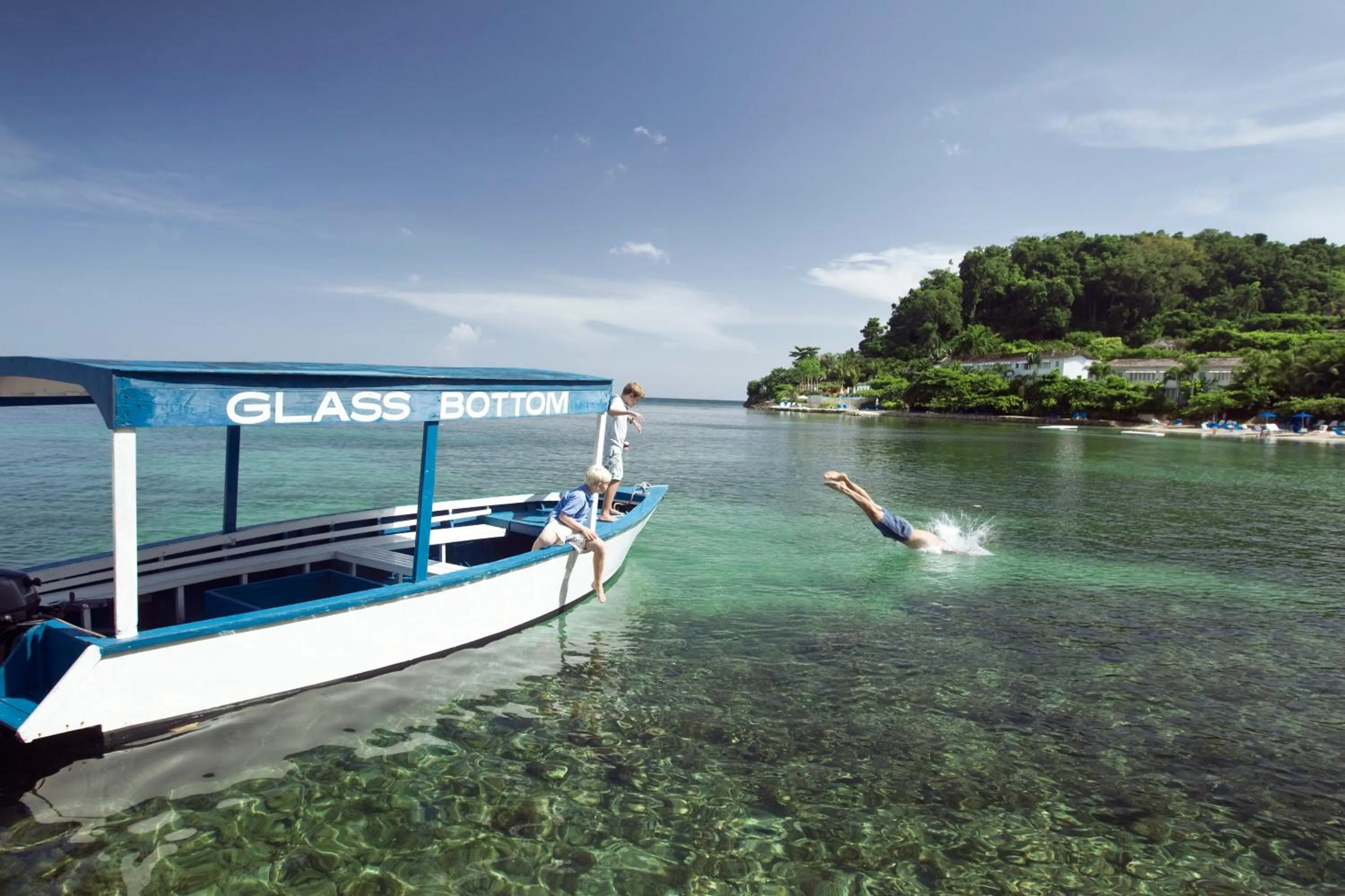 Day in Round Hill Hotel & Villas