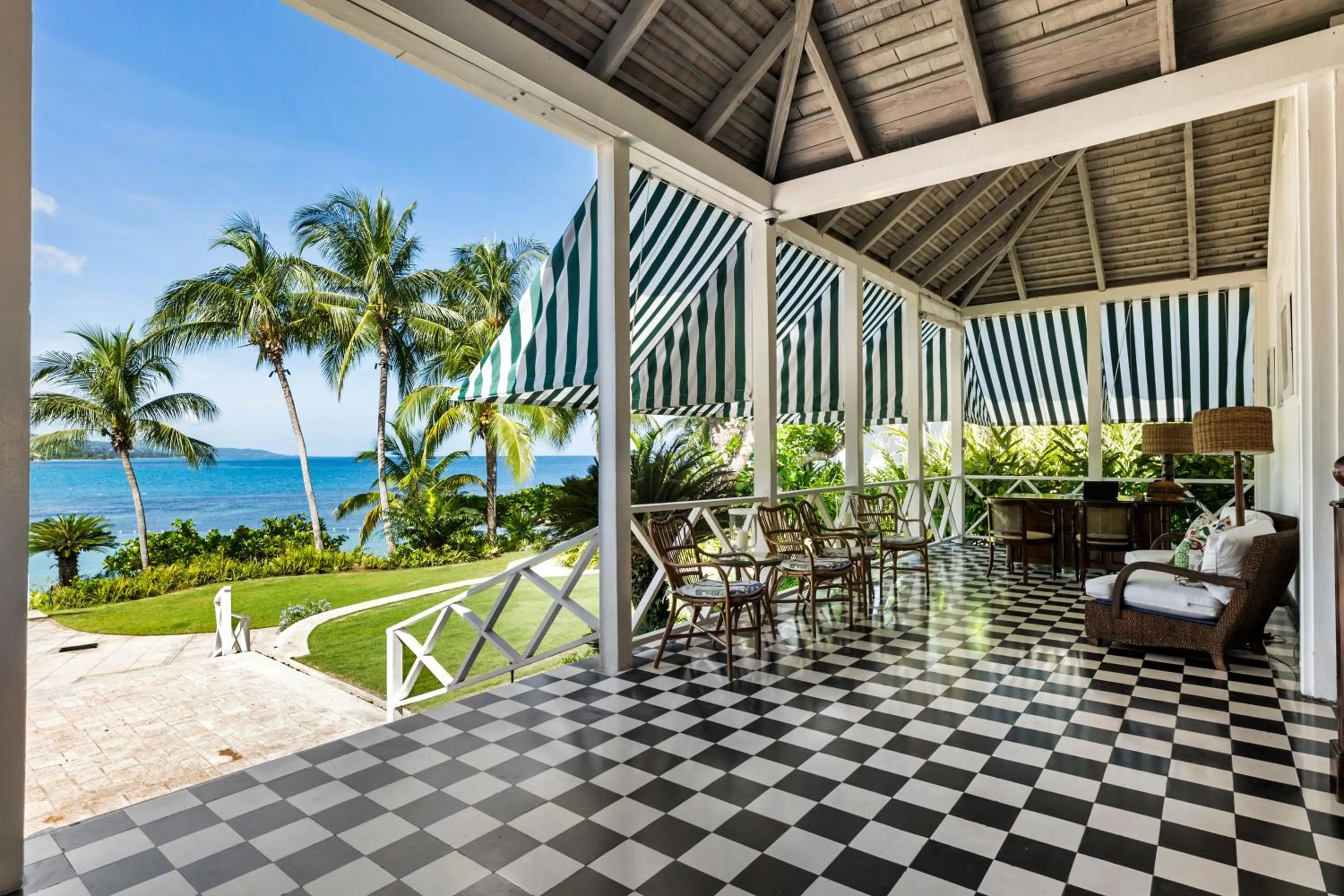 Property building in Round Hill Hotel & Villas