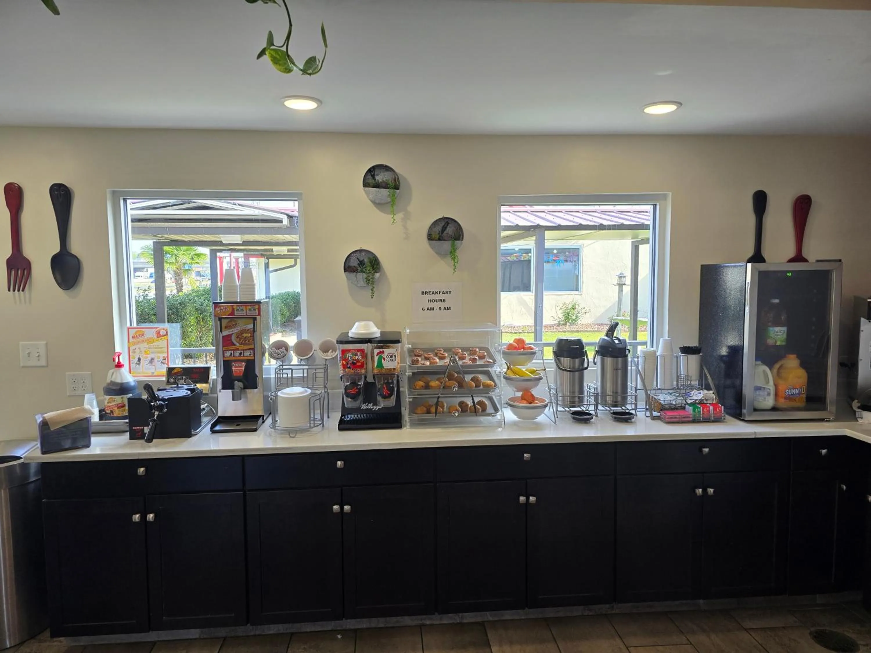 Breakfast in Red Roof Inn Lumberton