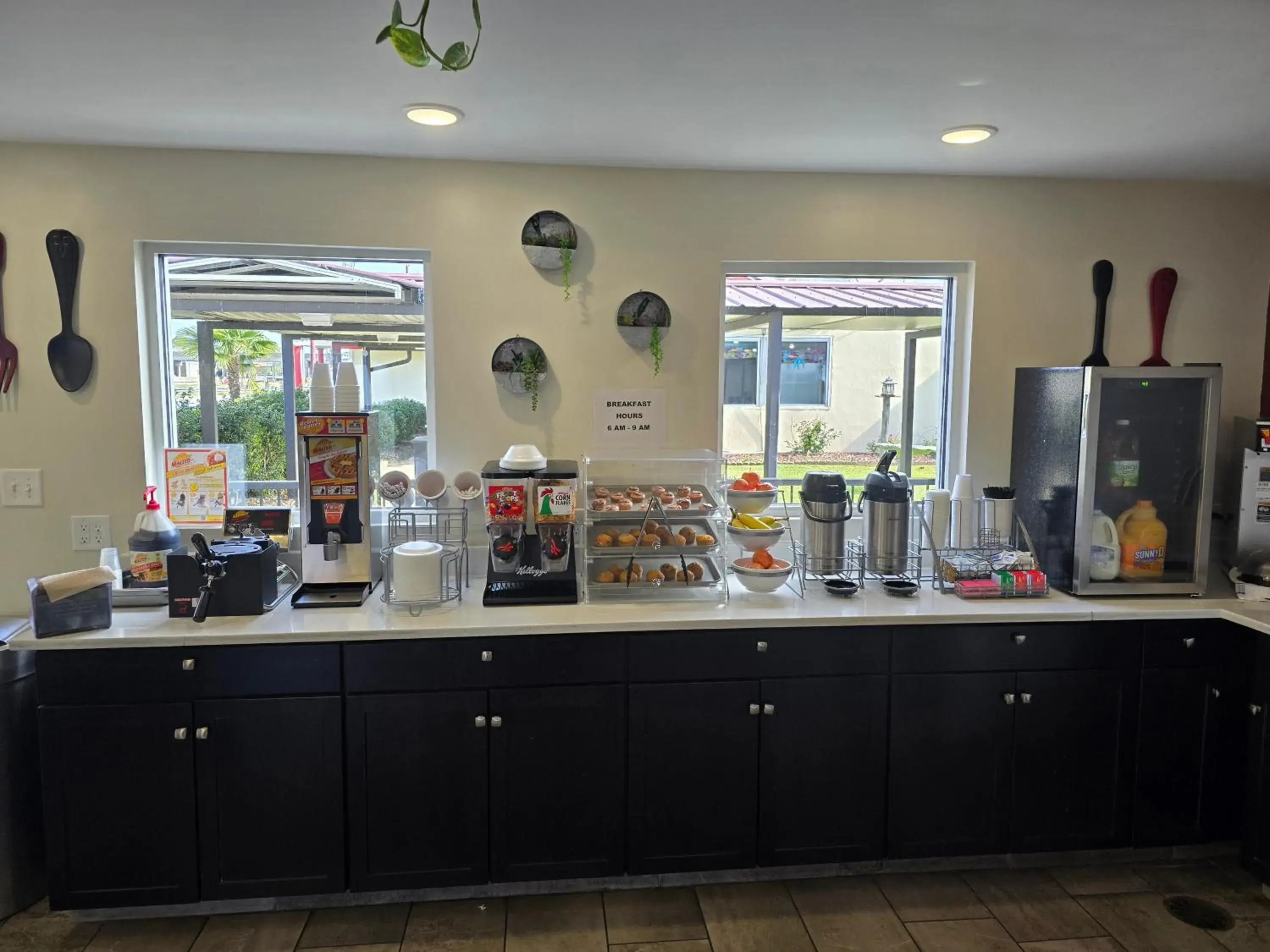 Breakfast in Red Roof Inn Lumberton Breakfast in Red Roof Inn Lumberton