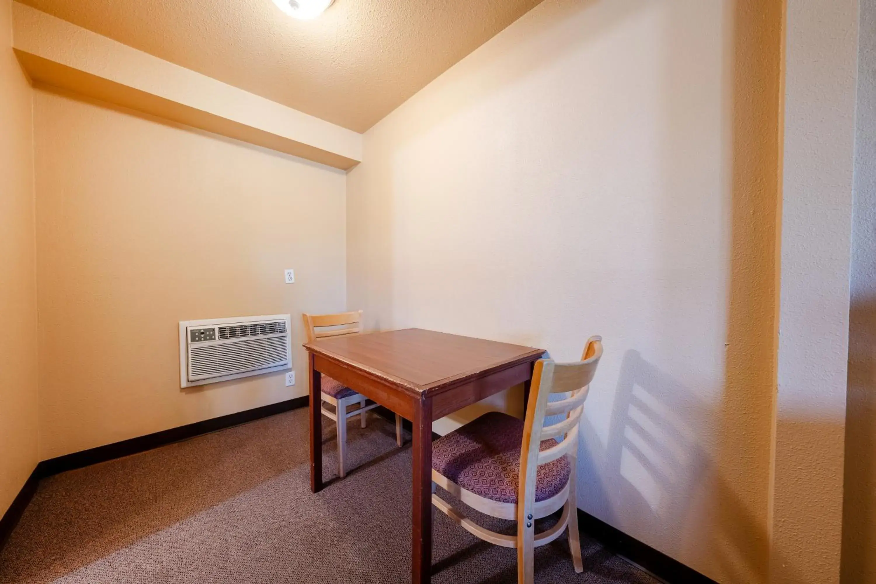 Area and facilities in Juniper Motel Madras by Townhouse Area and facilities in Juniper Motel Madras by Townhouse