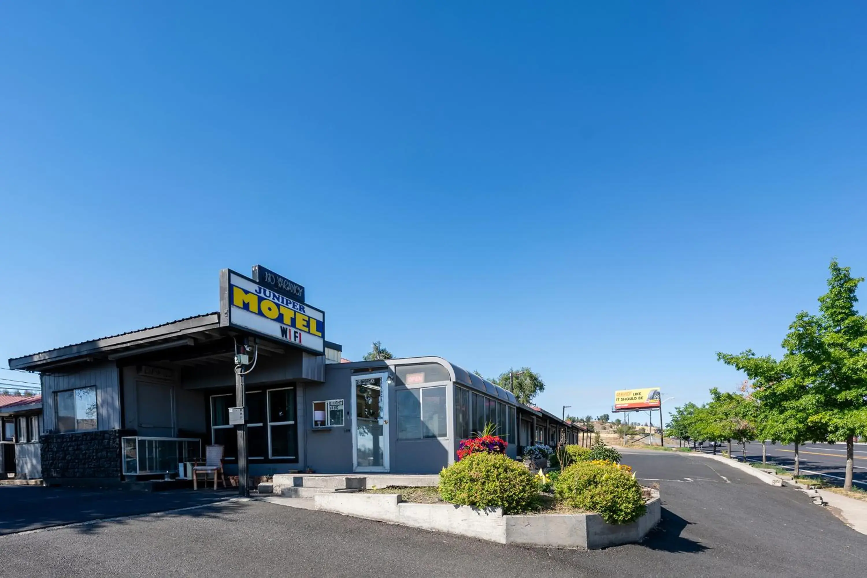 Facade/entrance in Juniper Motel Madras by Townhouse Facade/entrance in Juniper Motel Madras by Townhouse