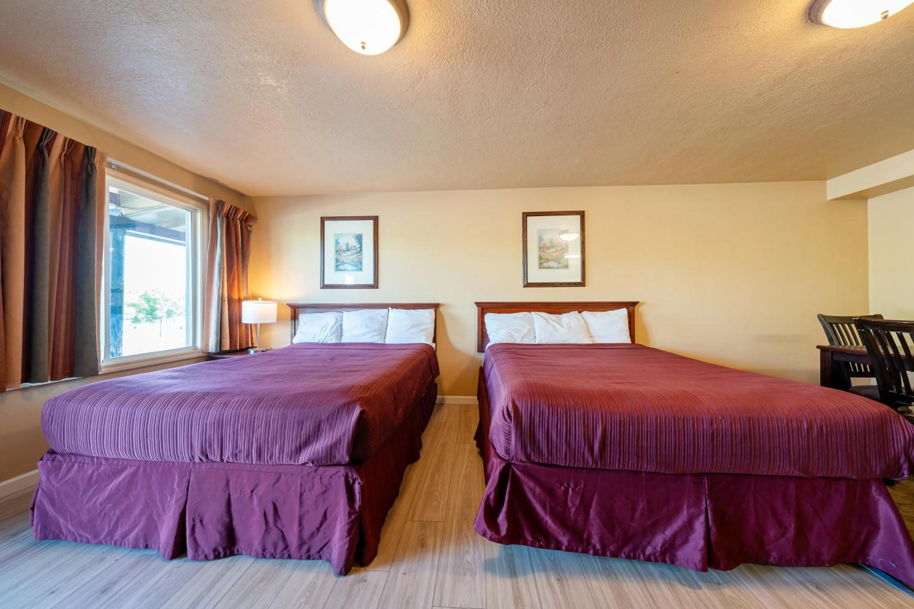 Bedroom, Bed in Juniper Motel Madras by Townhouse