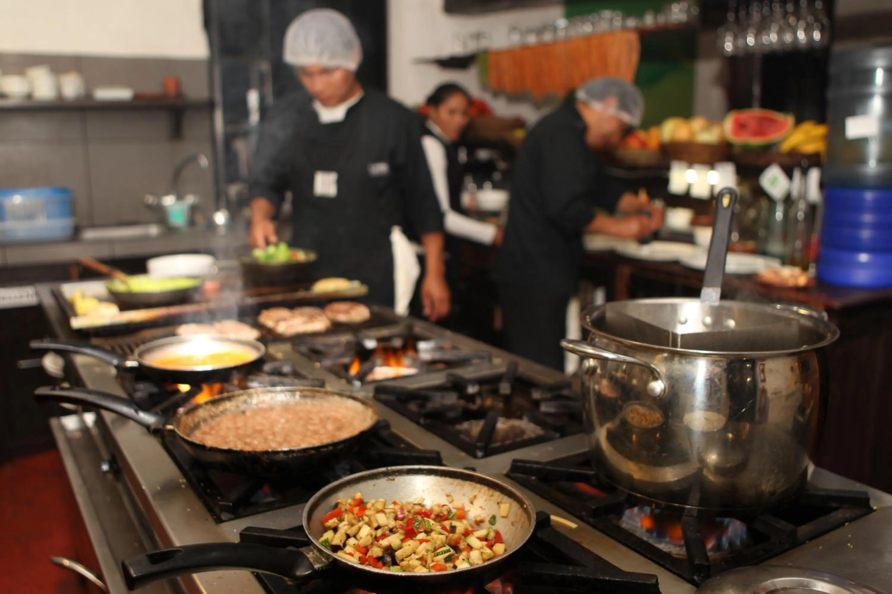 Food and drinks in El Albergue Ollantaytambo