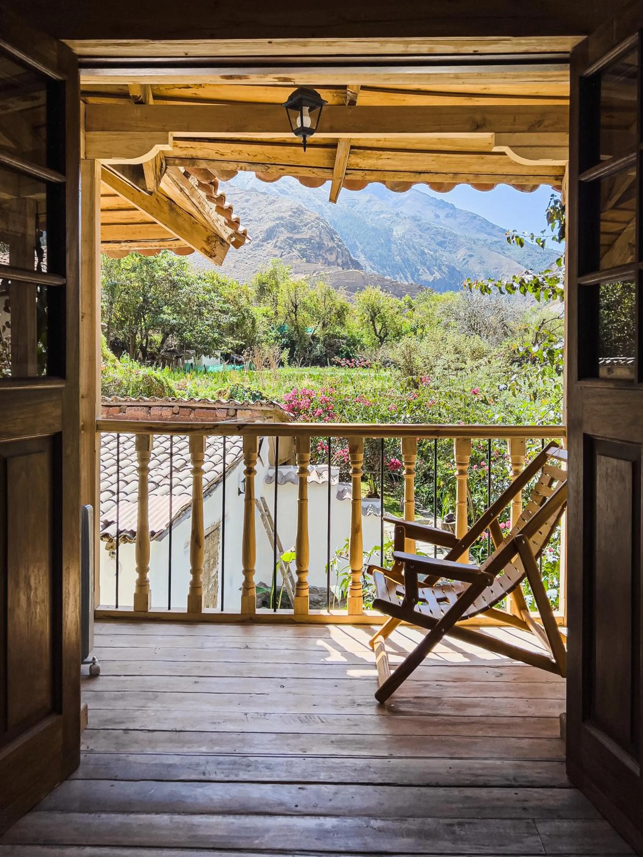 Mountain view in El Albergue Ollantaytambo