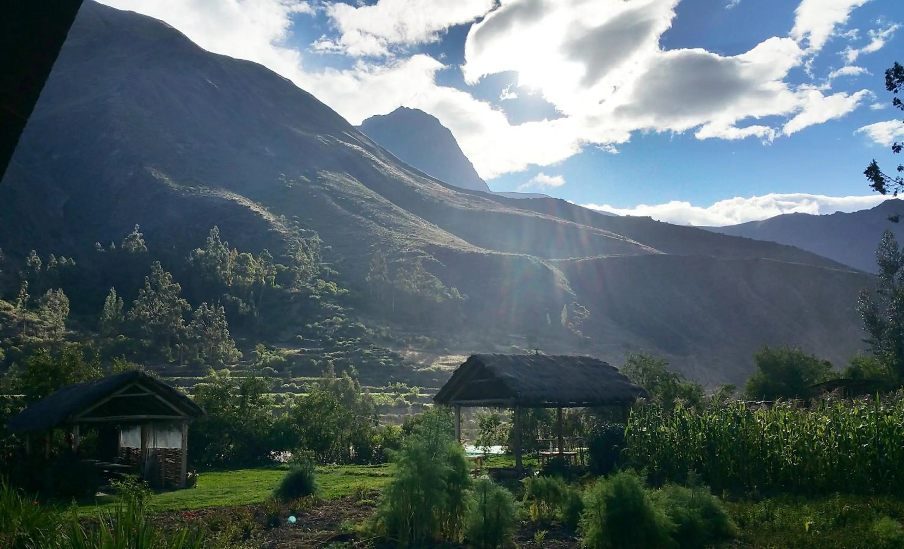 Mountain view in El Albergue Ollantaytambo