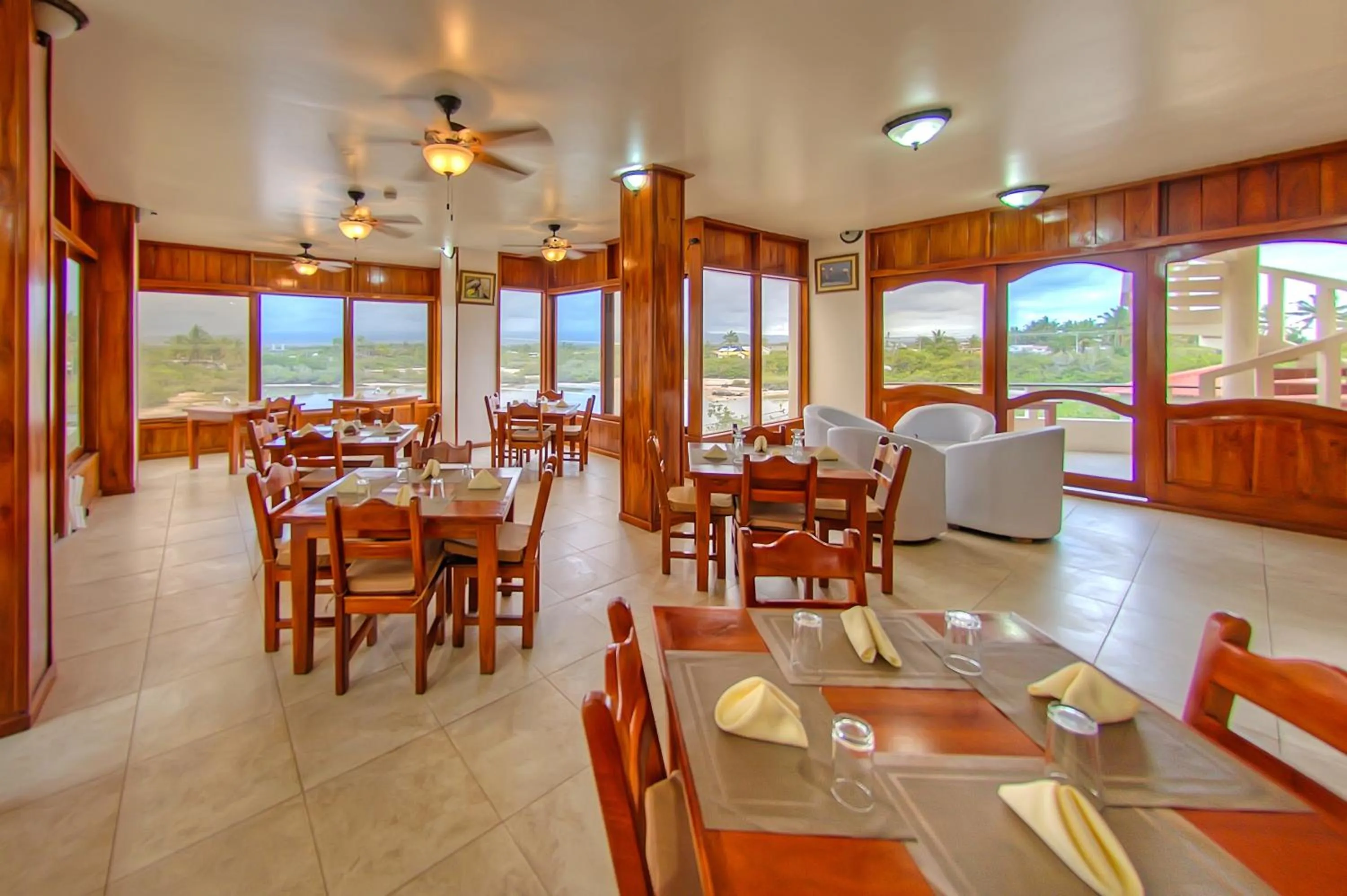 Restaurant/places to eat in Hotel La Laguna Galapagos