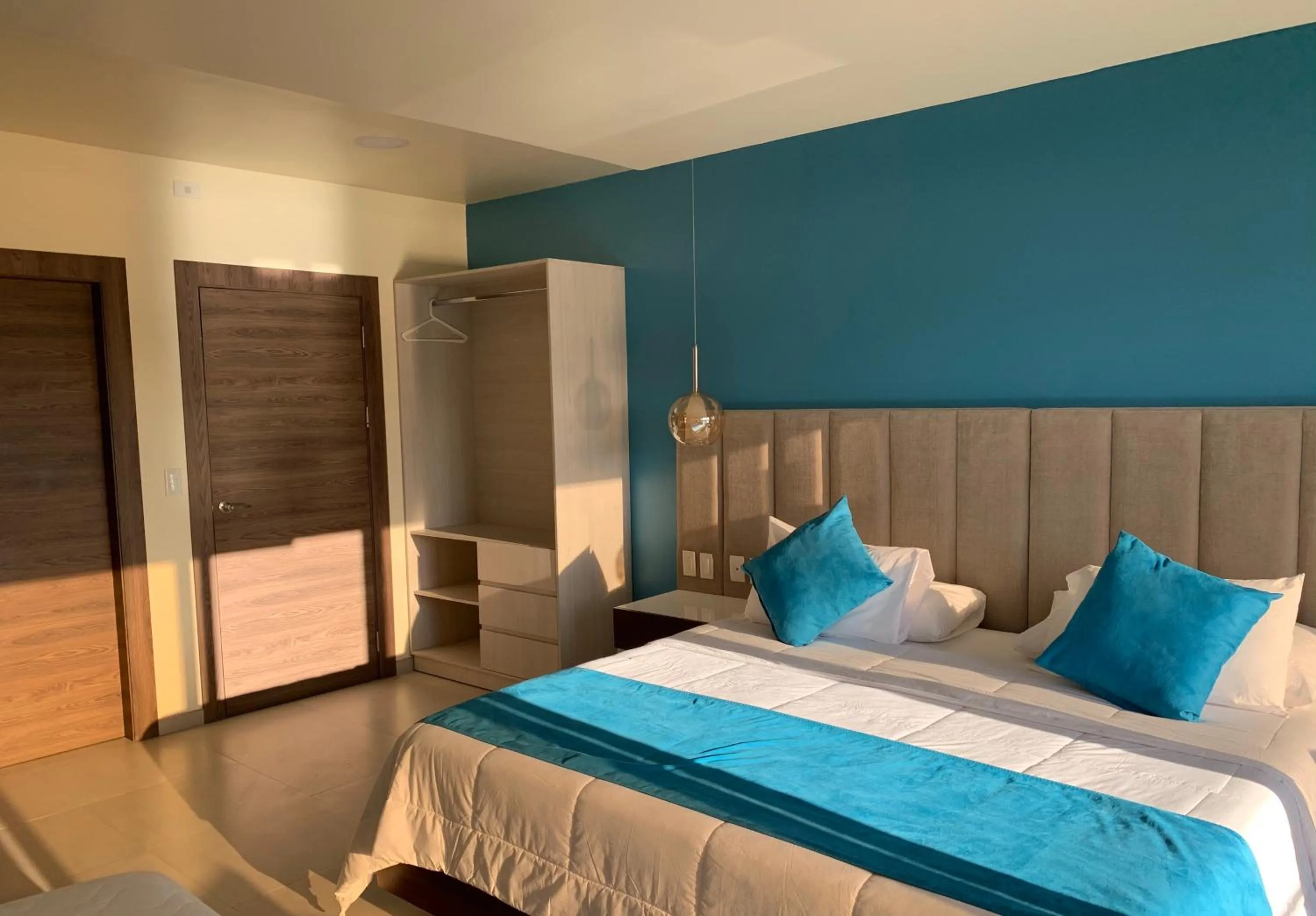 Bedroom, Bed in Hotel La Laguna Galapagos